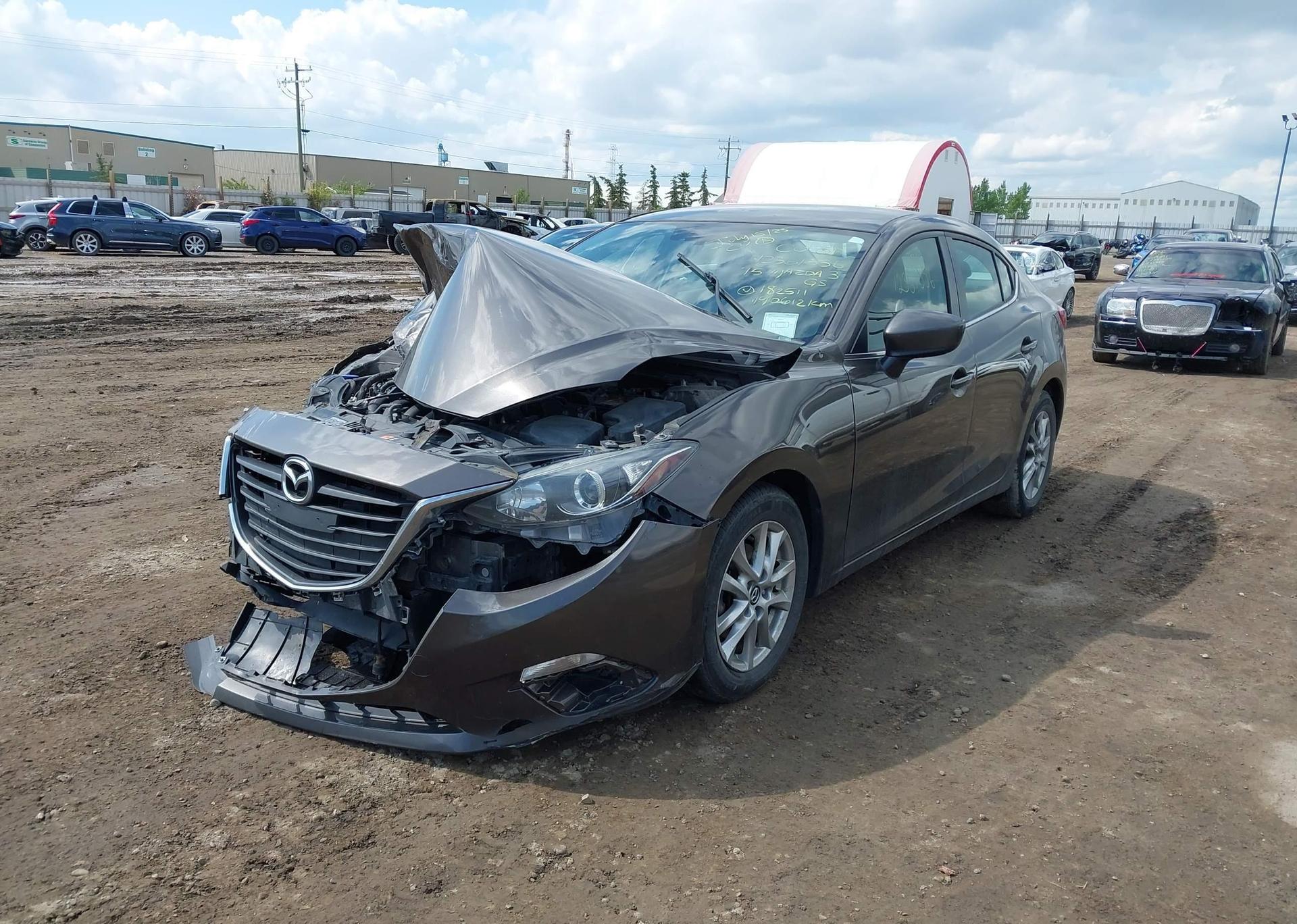 2015 MAZDA MAZDA3 GS