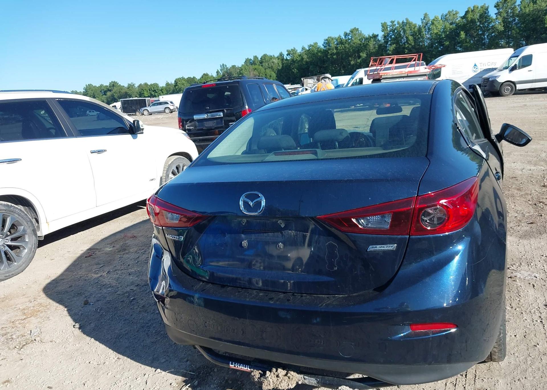 2015 MAZDA MAZDA3 GX