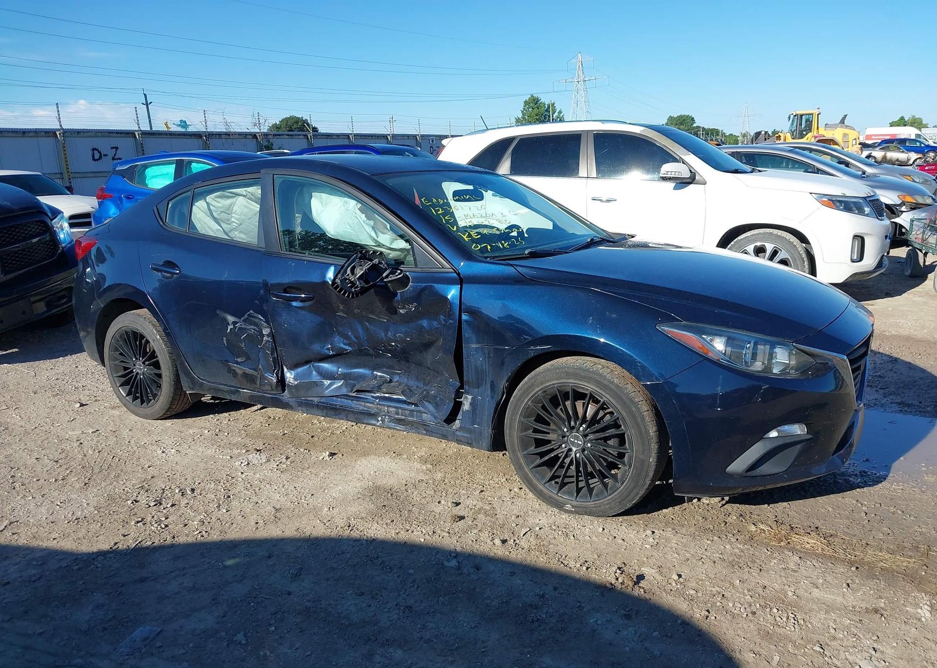 2015 MAZDA MAZDA3 GX