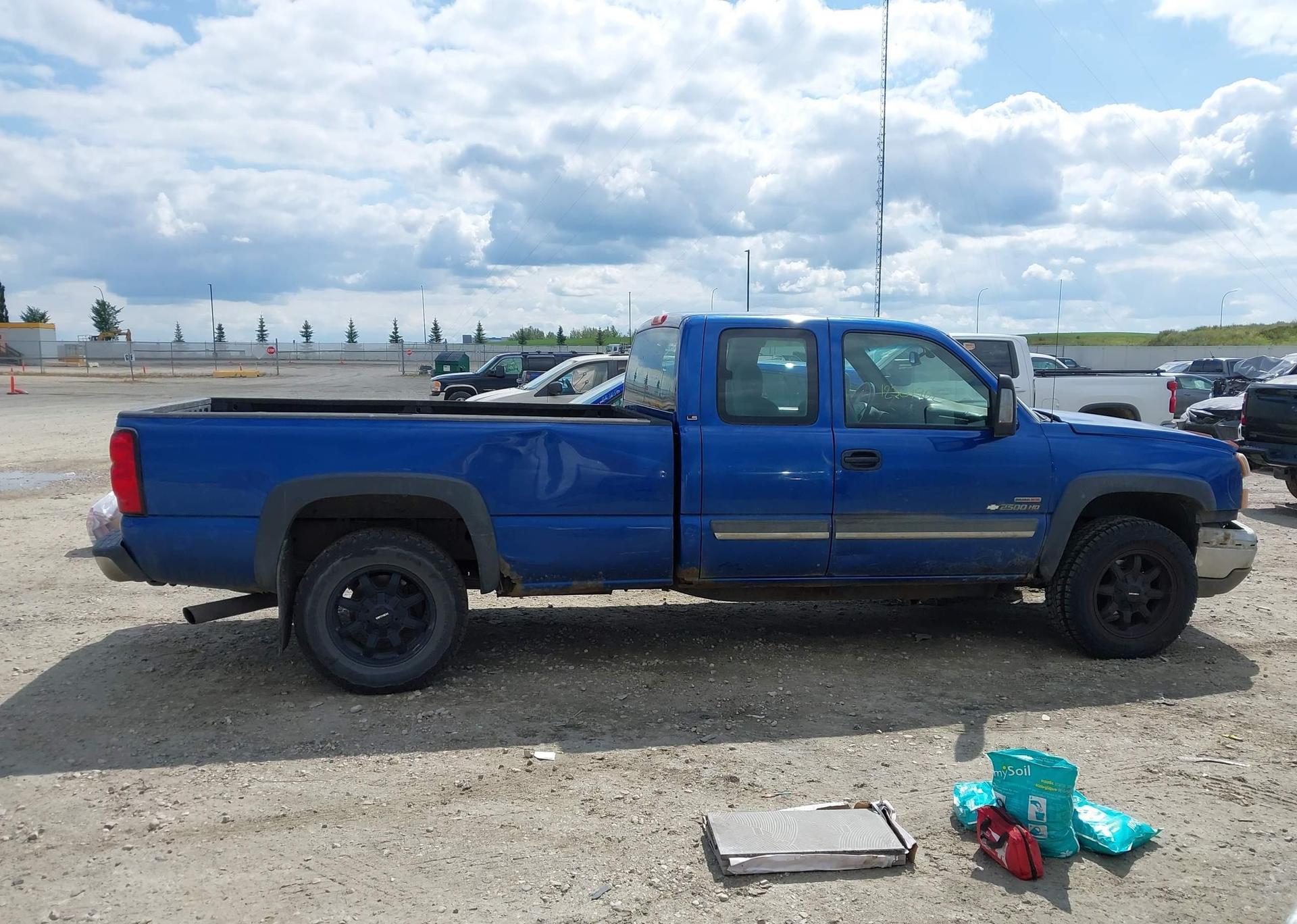 2004 CHEVROLET SILVERADO 2500HD LS