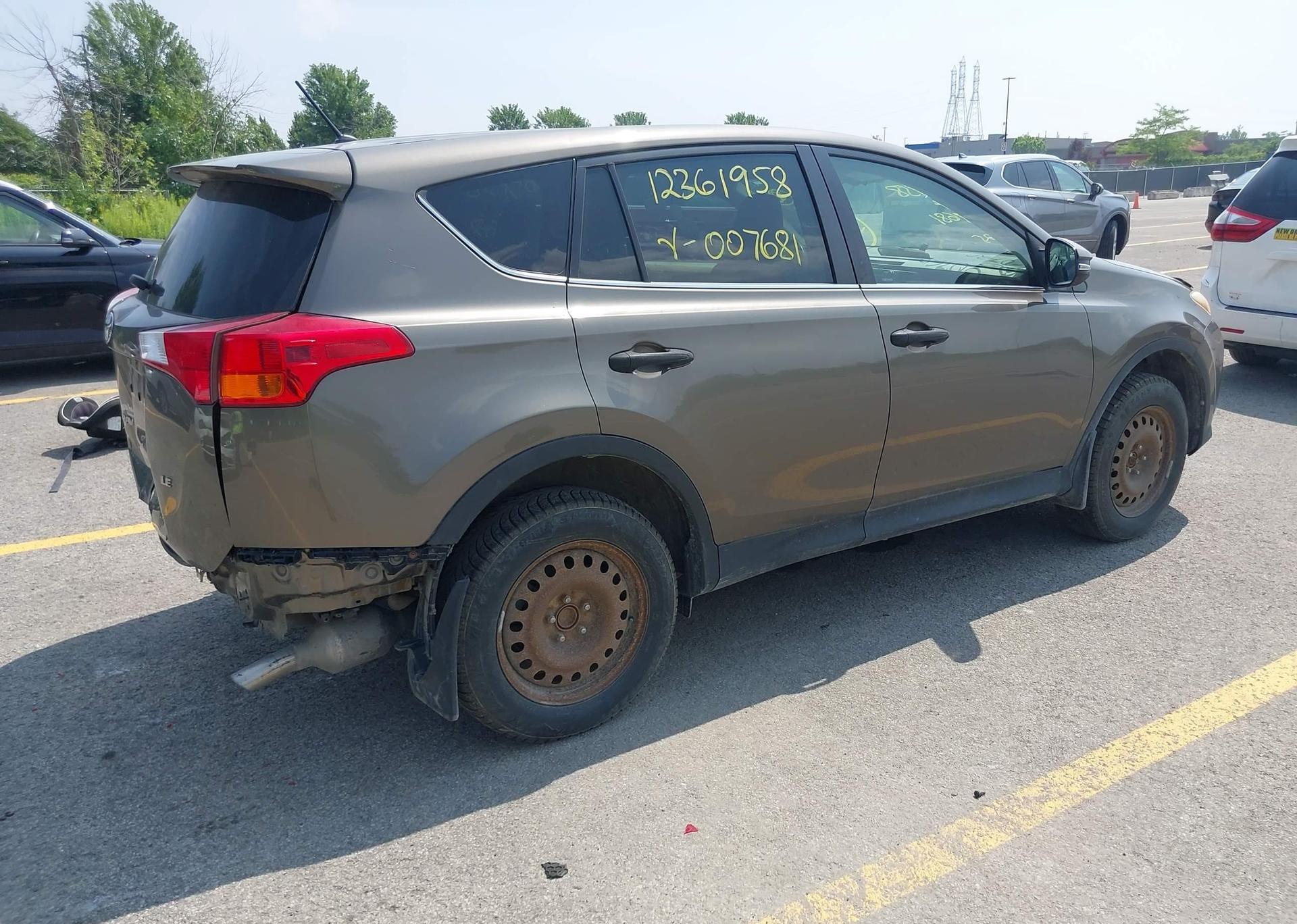 2013 TOYOTA RAV4 LE