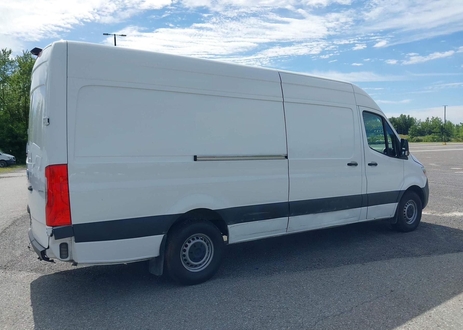 2024 MERCEDES-BENZ SPRINTER 2500