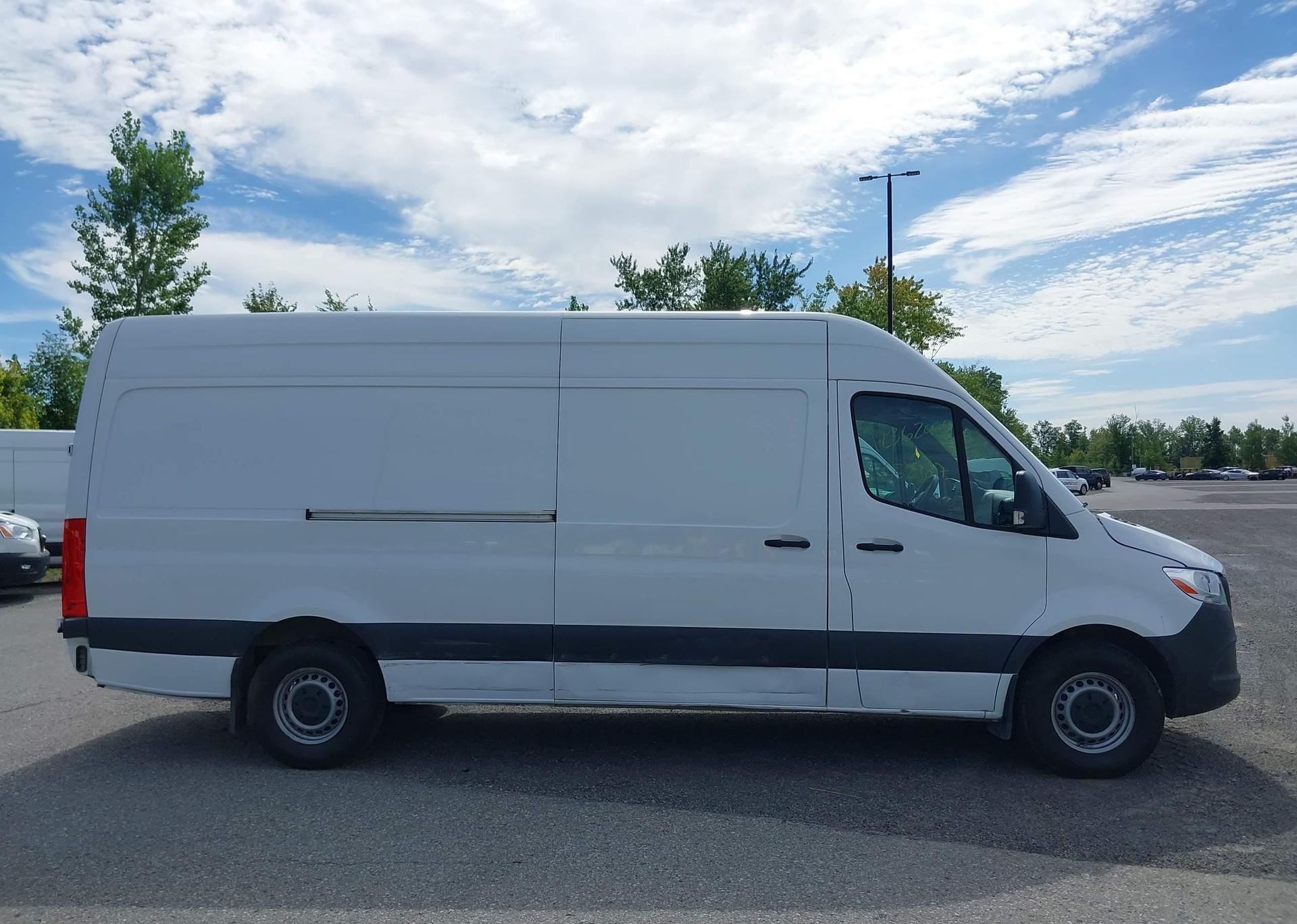 2024 MERCEDES-BENZ SPRINTER 2500