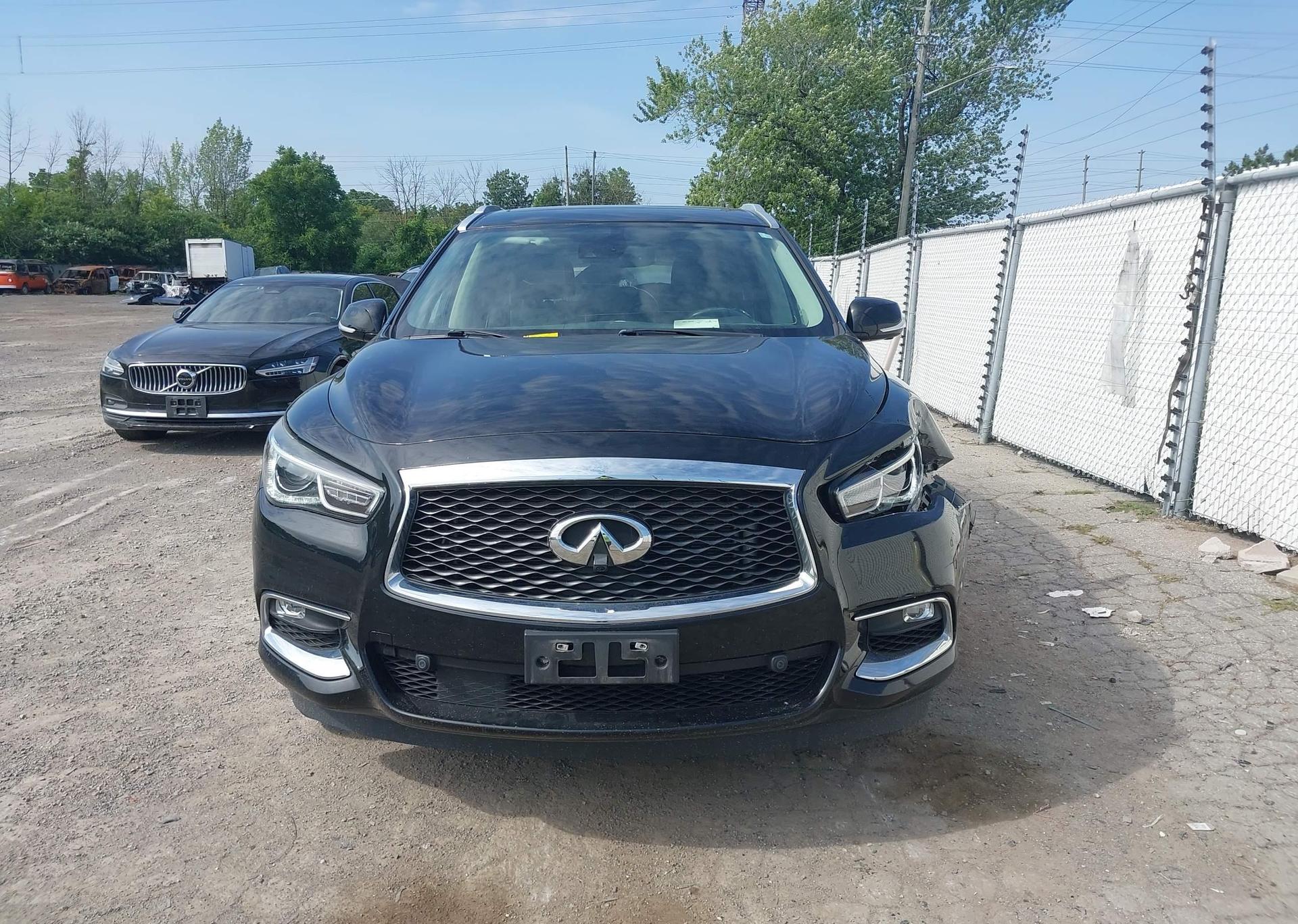 2019 INFINITI QX60 LUXE