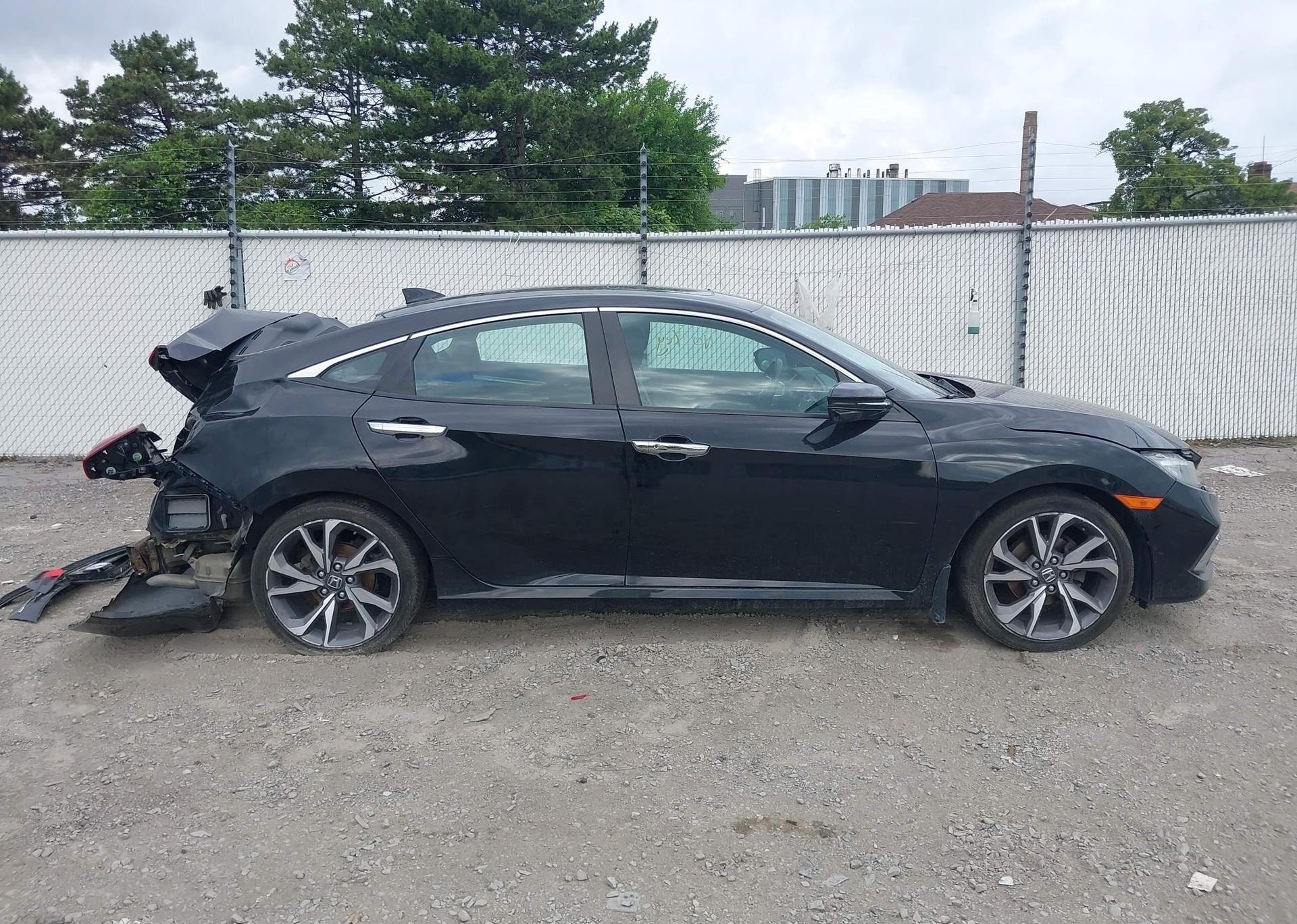 2019 HONDA Civic touring