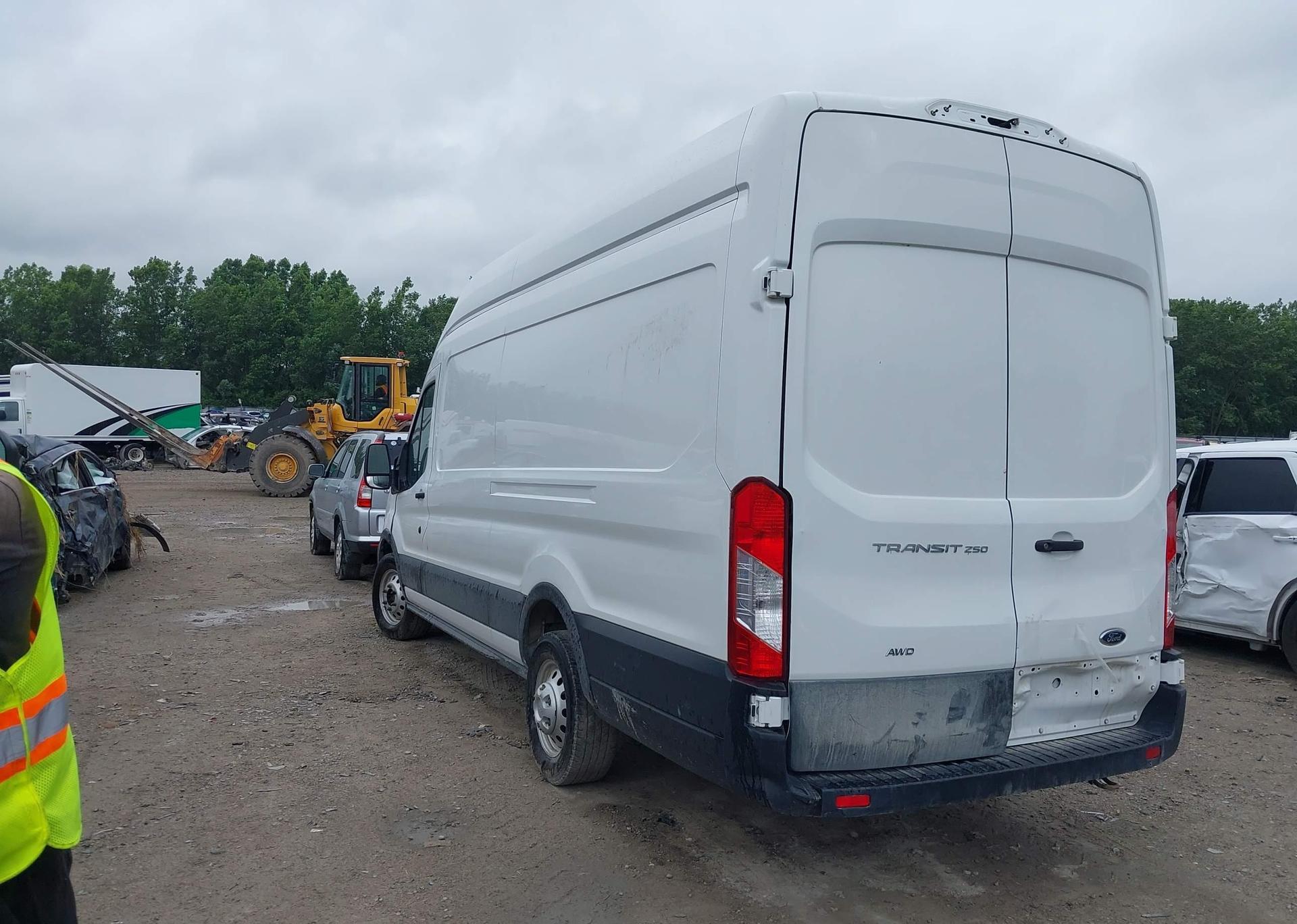 2023 FORD transit t-250