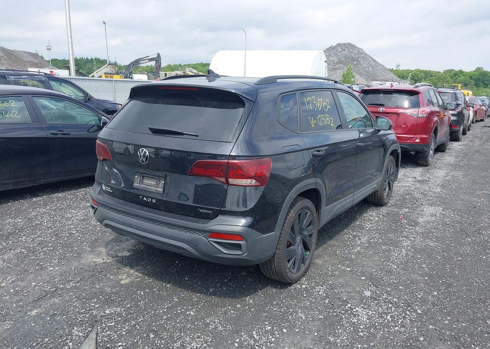 2024 VOLKSWAGEN TAOS SE