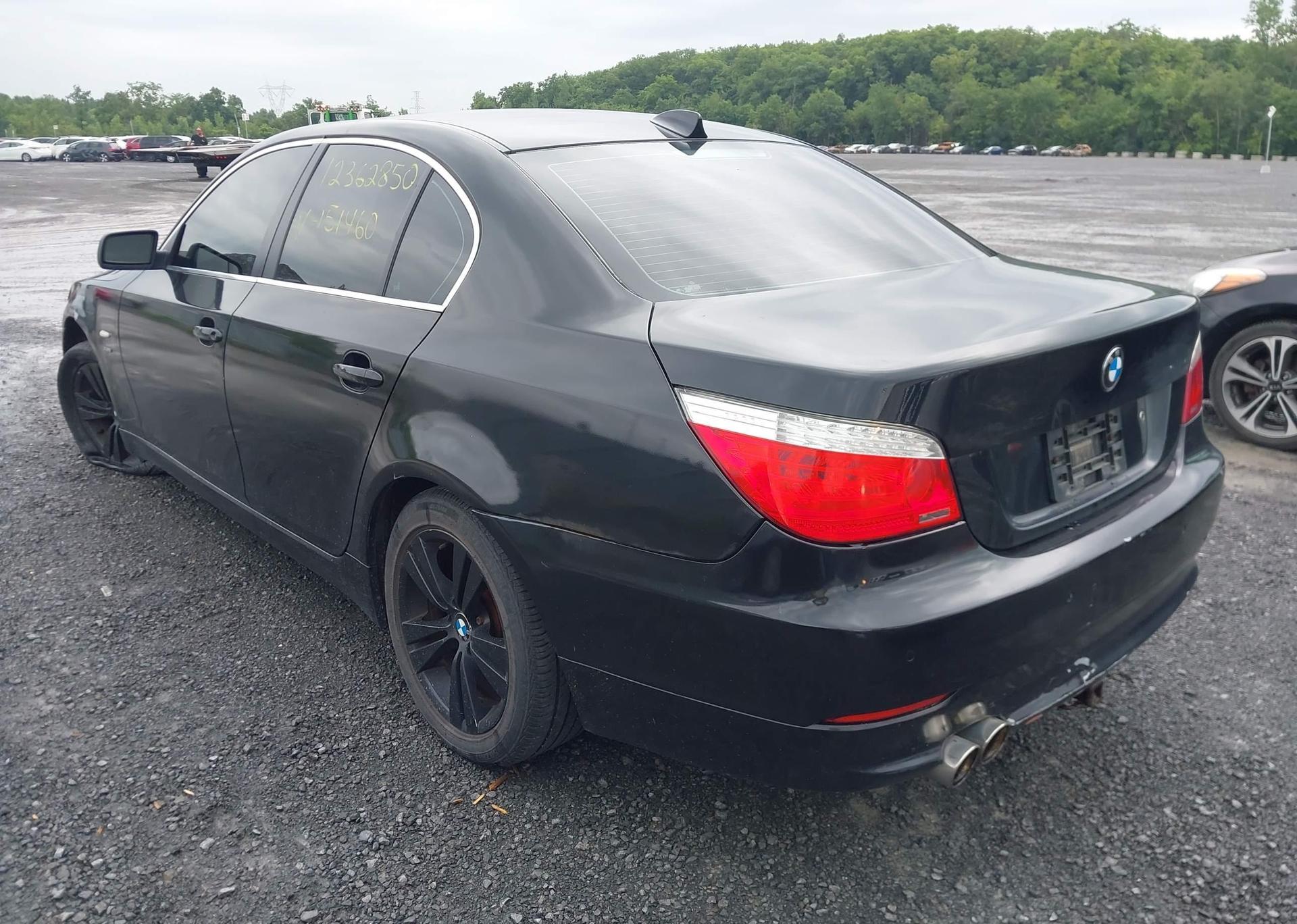2009 BMW 528 XI
