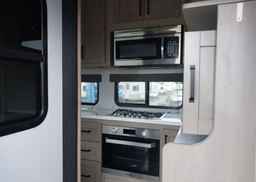 2023 GRAND DESIGN 337 RLS