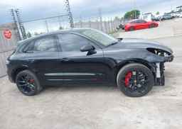 2024 PORSCHE MACAN GTS