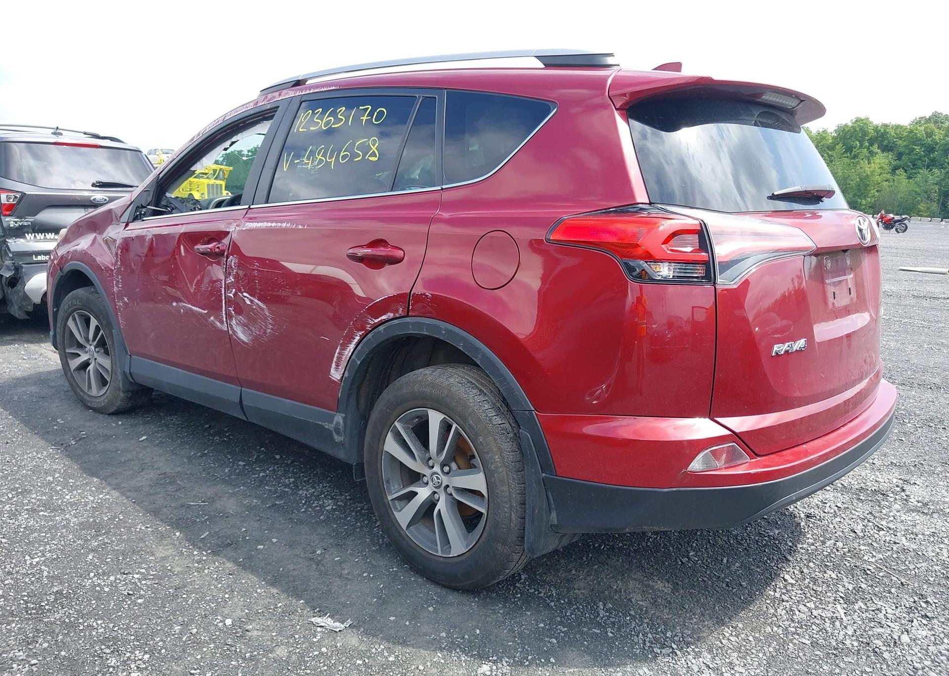 2018 TOYOTA RAV4 LE