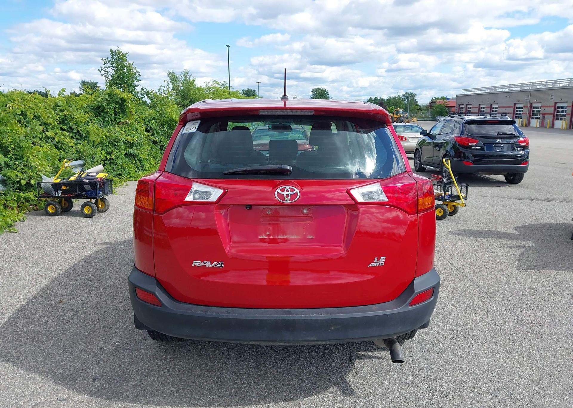 2013 TOYOTA RAV4 LE