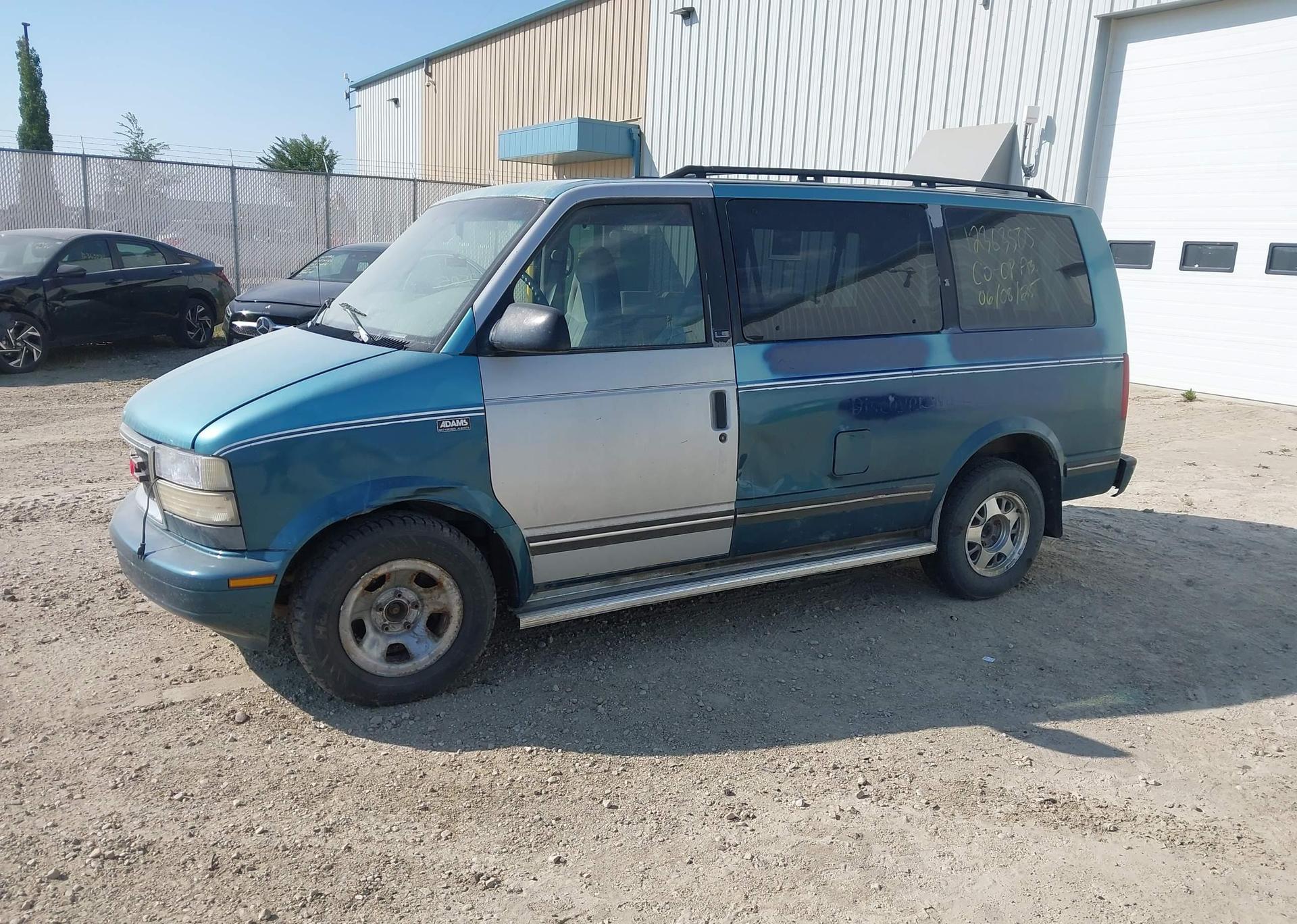 1996 GMC SAFARI XT