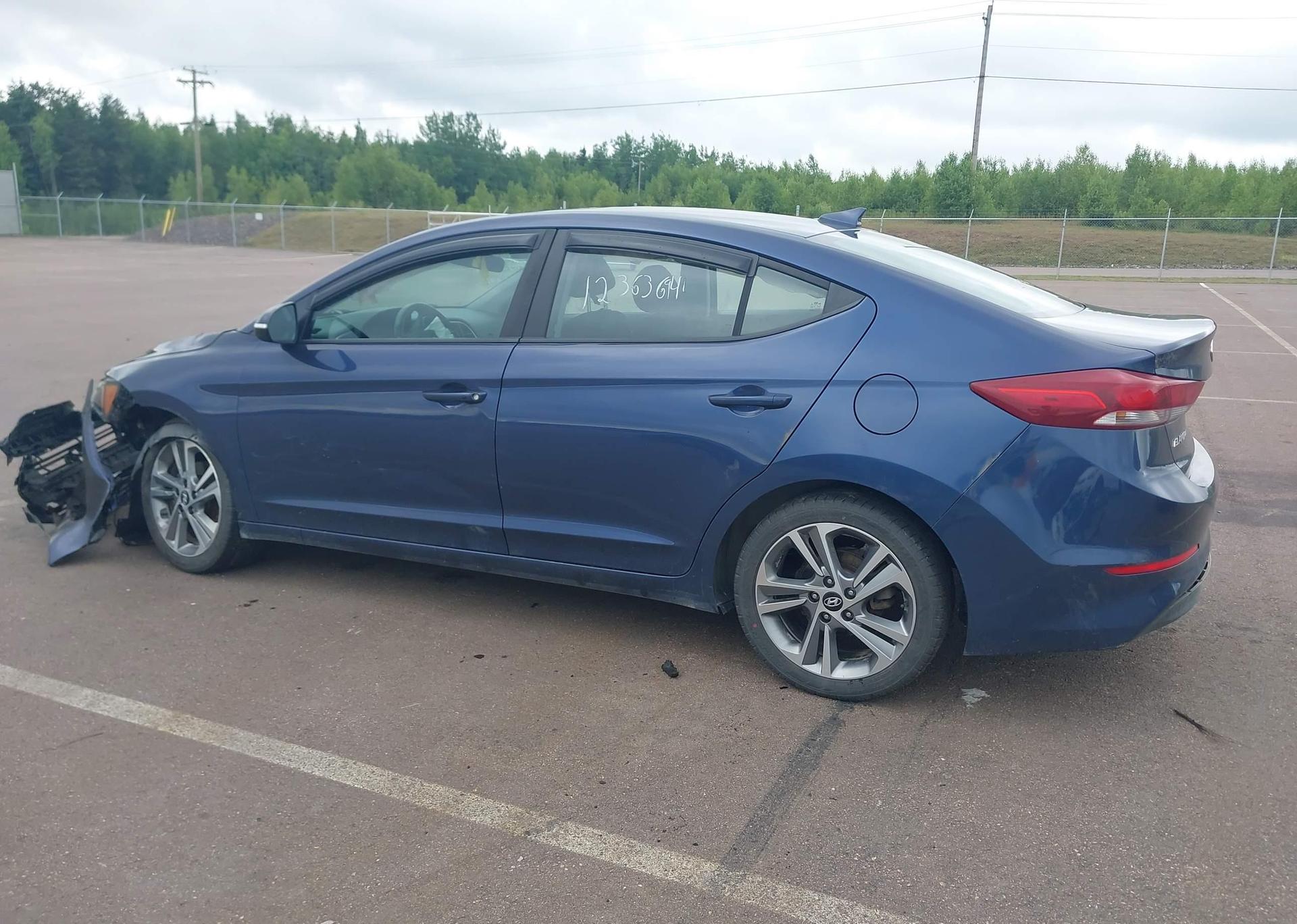2017 HYUNDAI ELANTRA SE