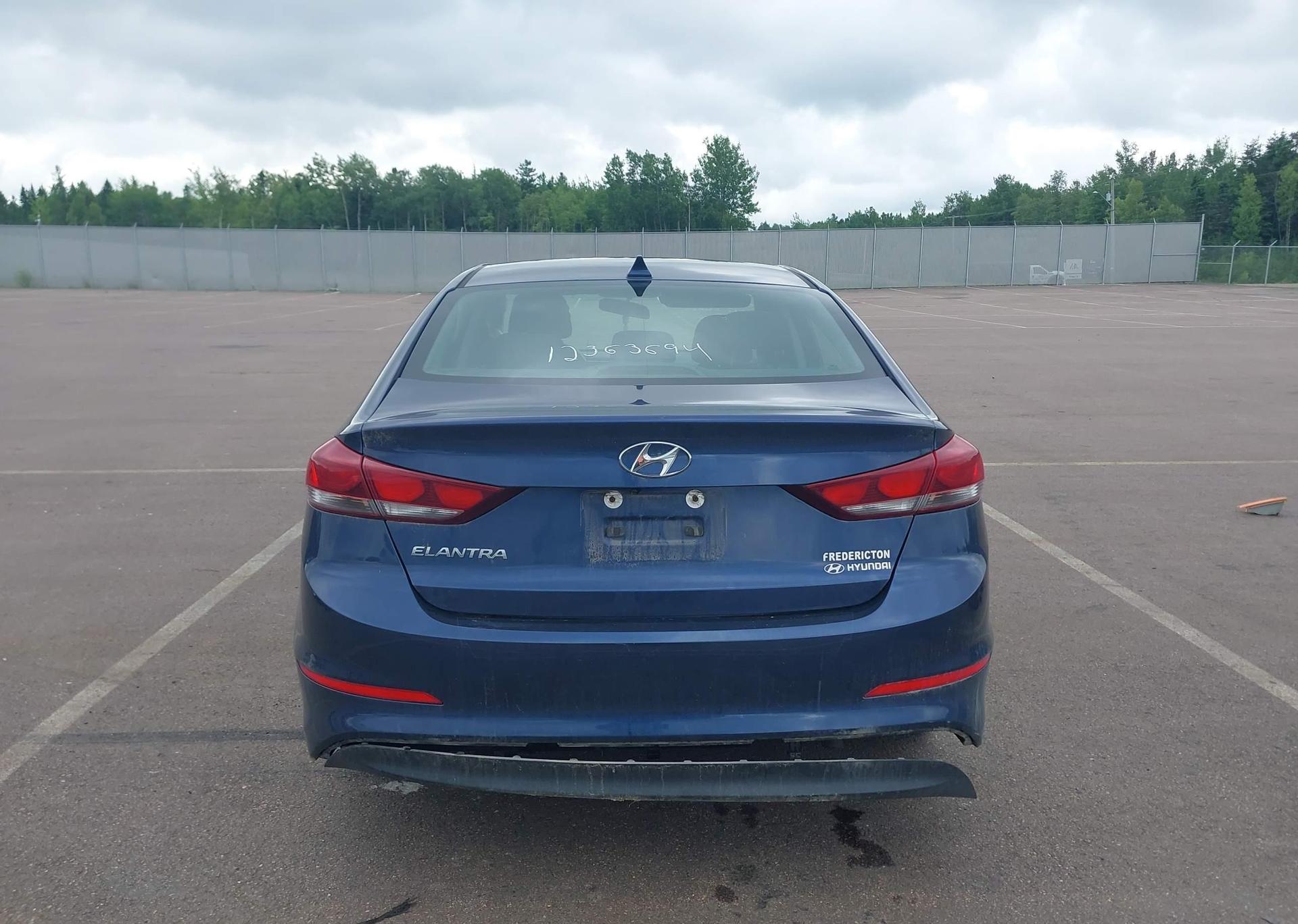 2017 HYUNDAI ELANTRA SE