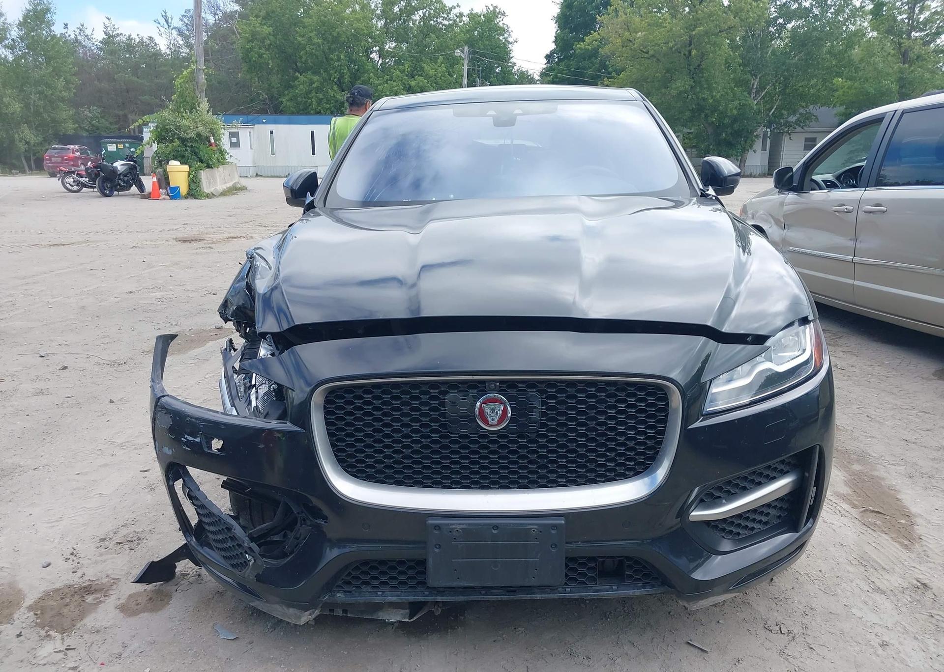 2019 JAGUAR F-PACE 25T R-SPORT