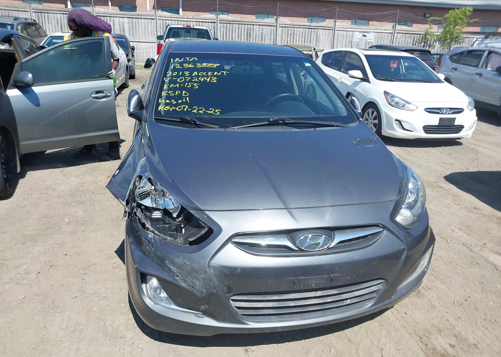 2013 HYUNDAI ACCENT