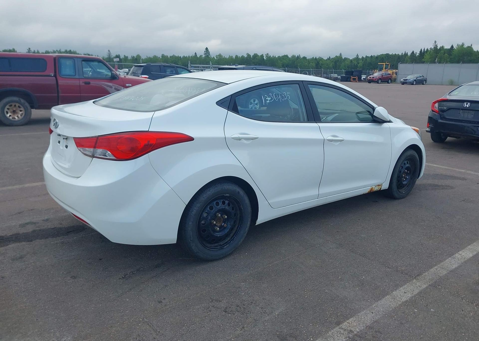 2011 HYUNDAI ELANTRA GLS