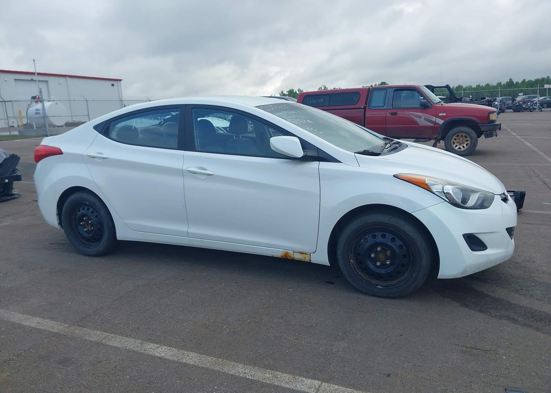 2011 HYUNDAI ELANTRA GLS
