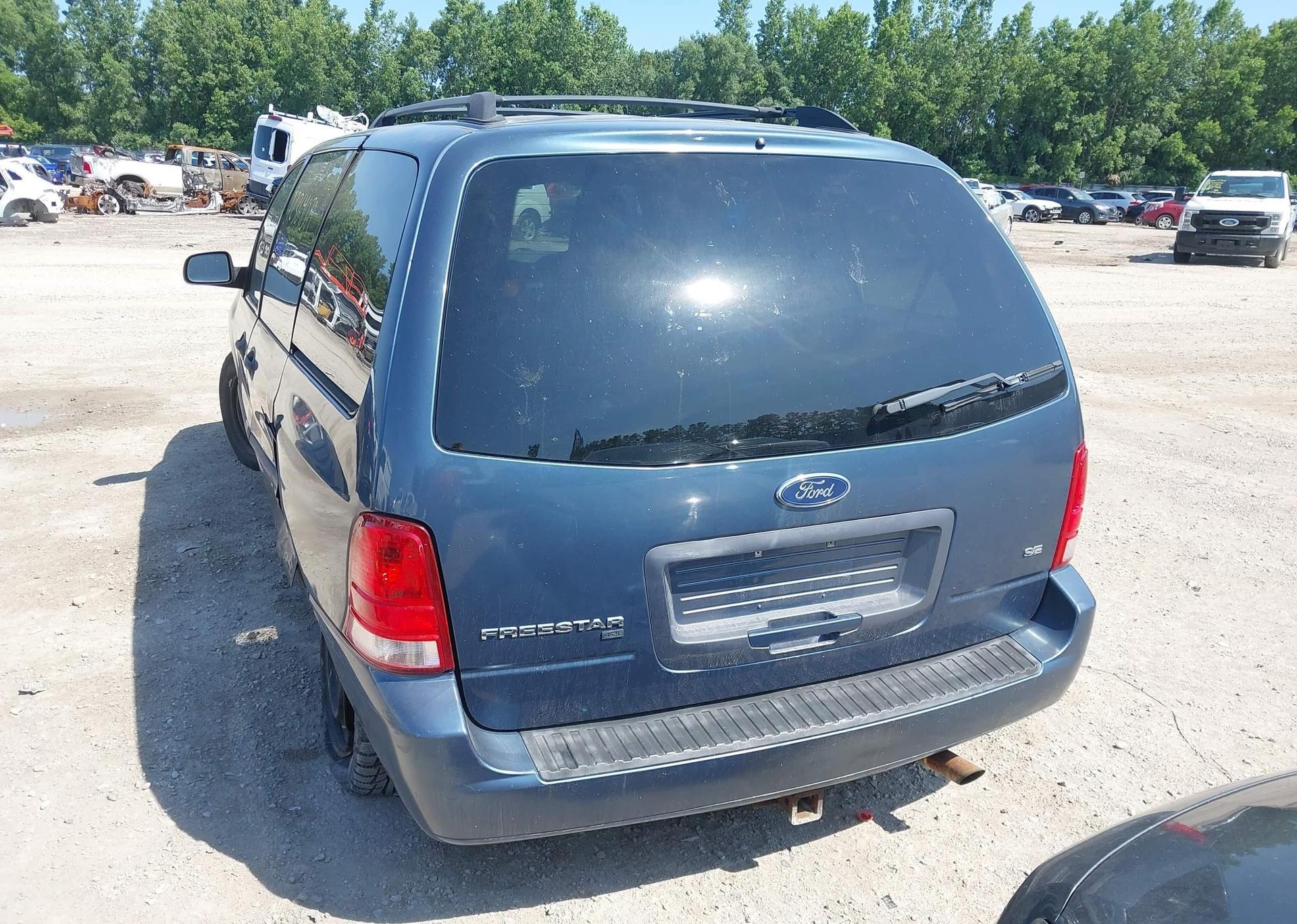 2006 FORD FREESTAR SE