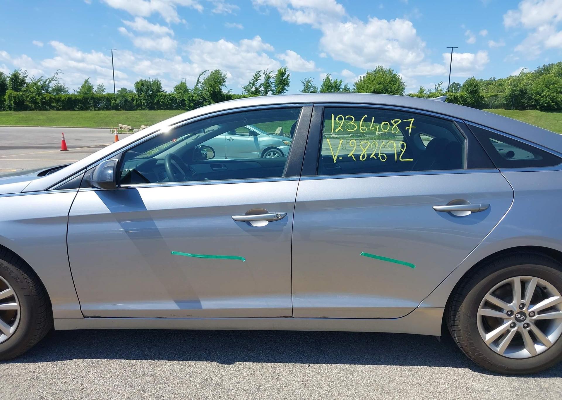 2016 HYUNDAI SONATA SE
