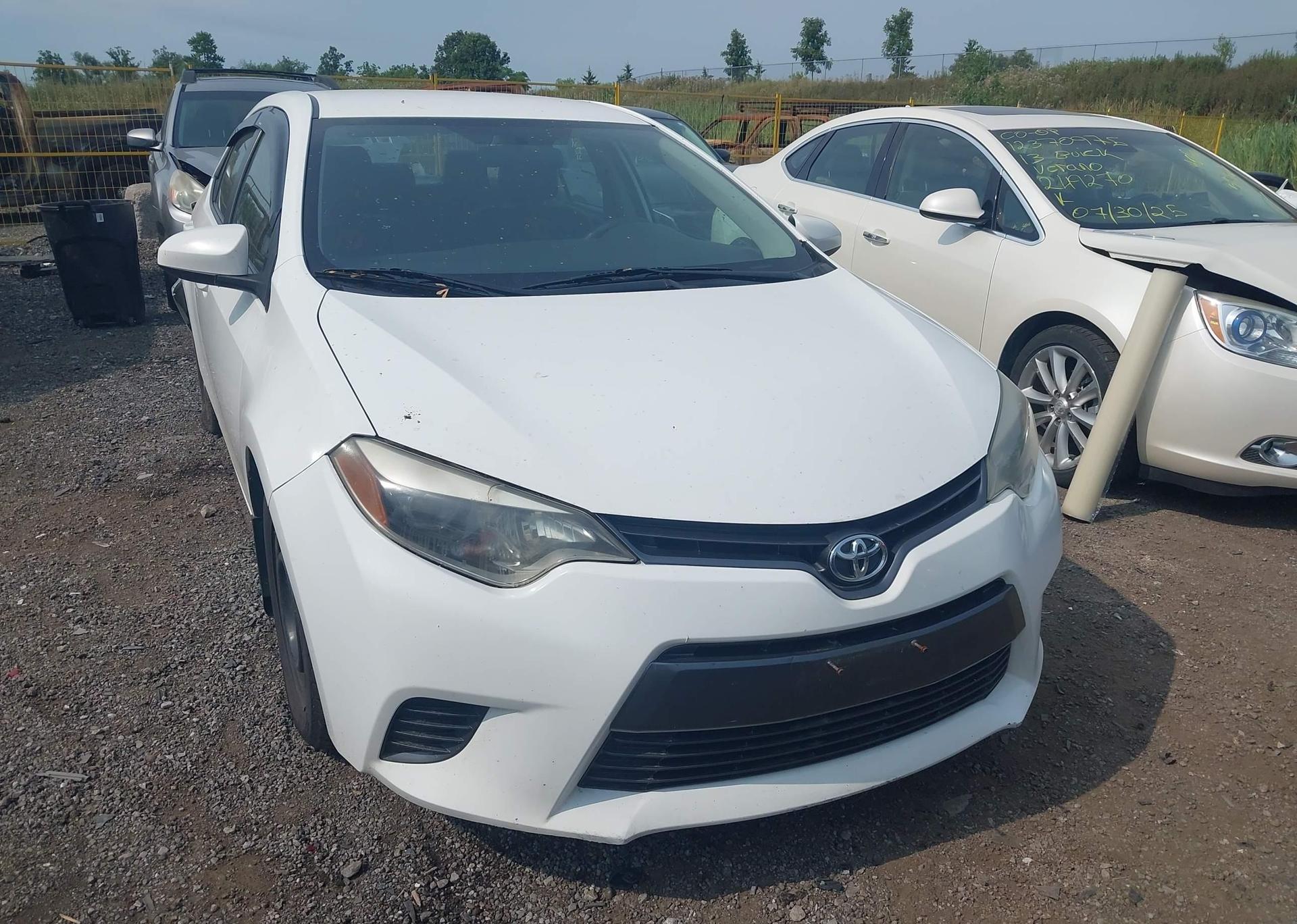 2015 TOYOTA COROLLA LE