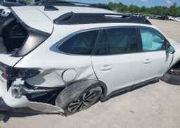 2022 SUBARU OUTBACK TOURING