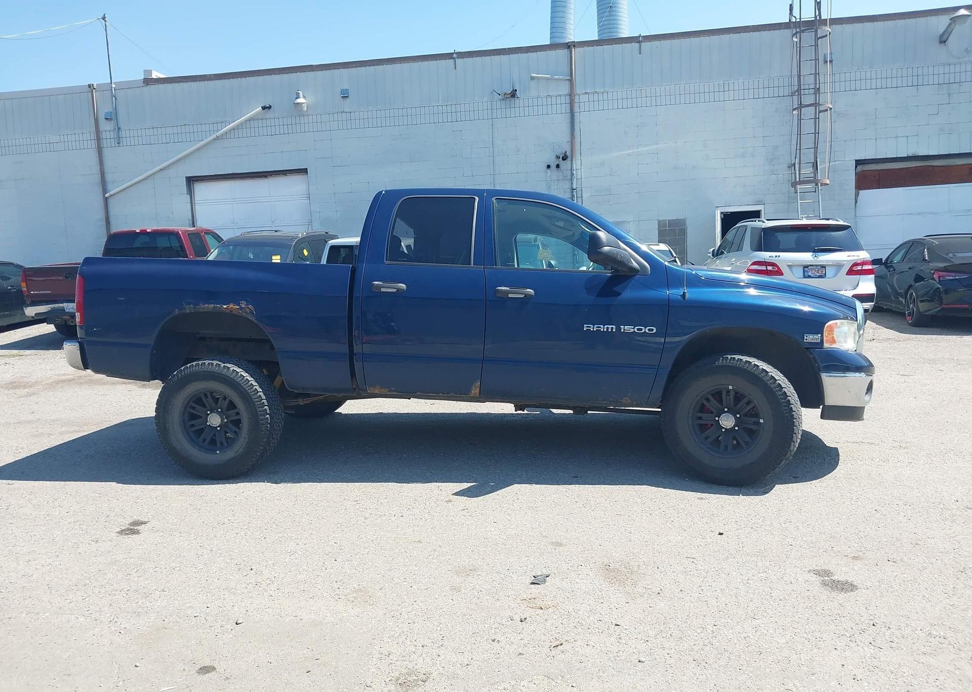 2005 DODGE RAM 1500 ST