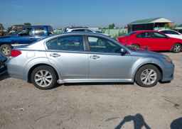 2013 SUBARU LEGACY