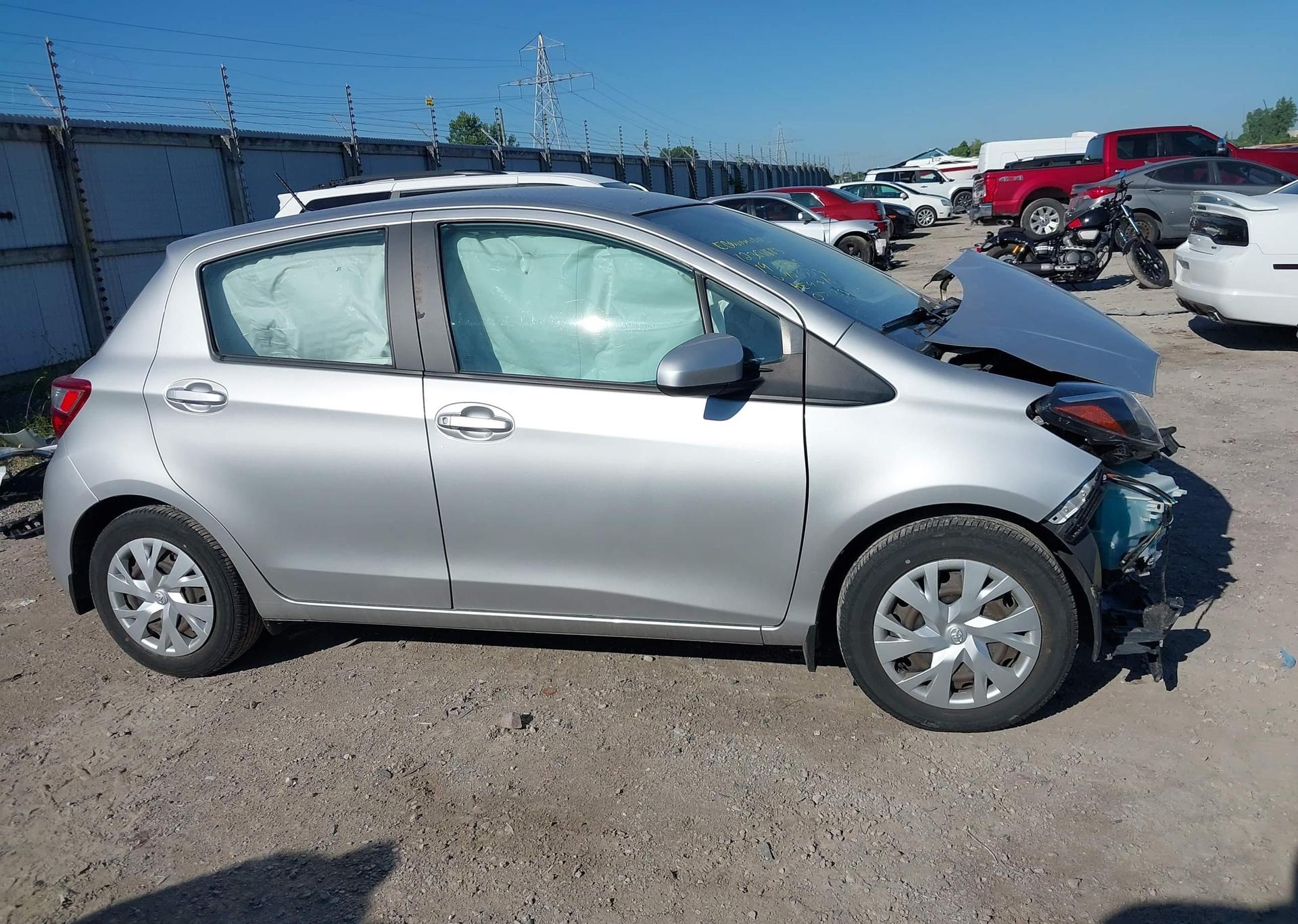 2019 TOYOTA YARIS LE