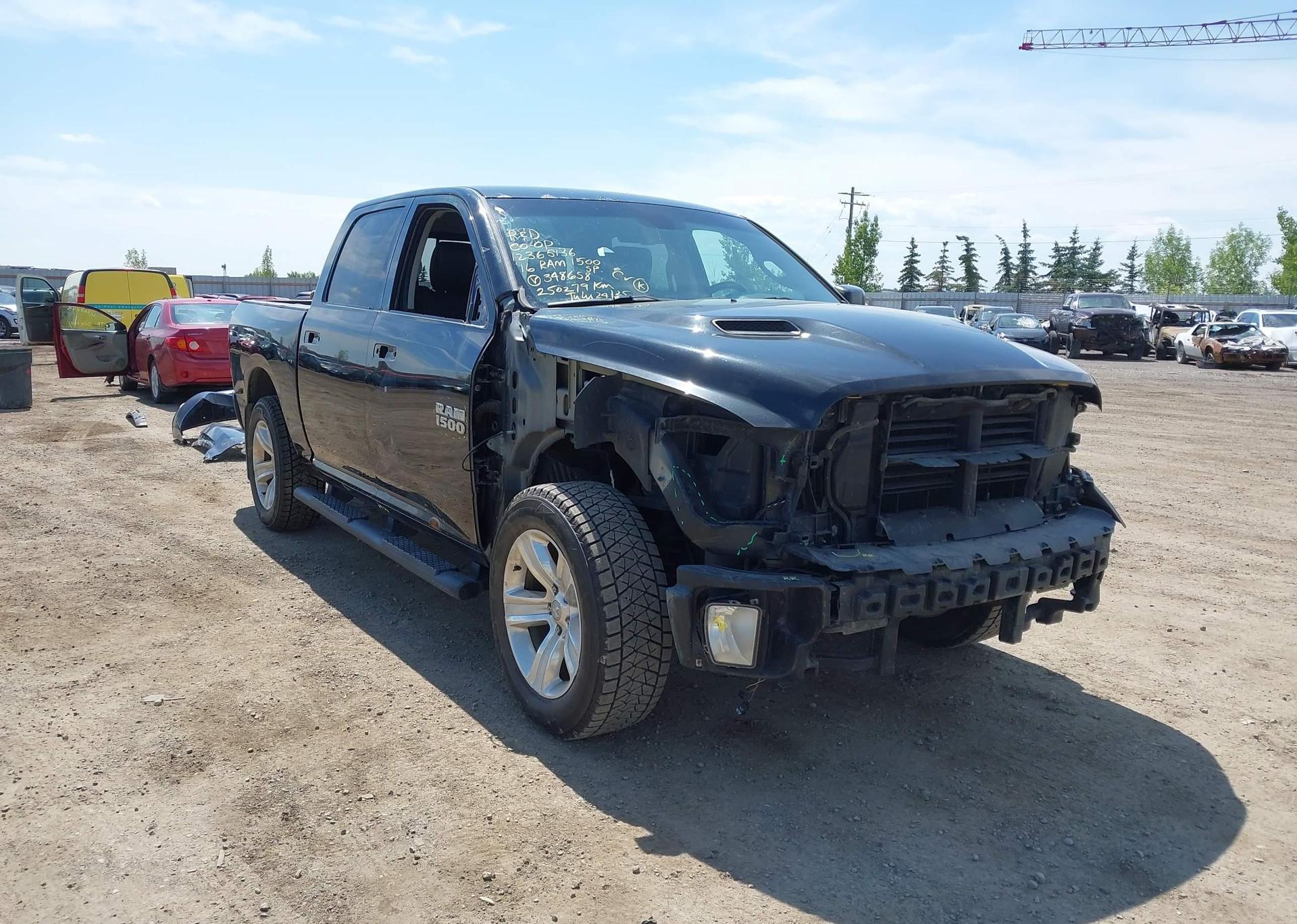 2016 RAM 1500 SPORT