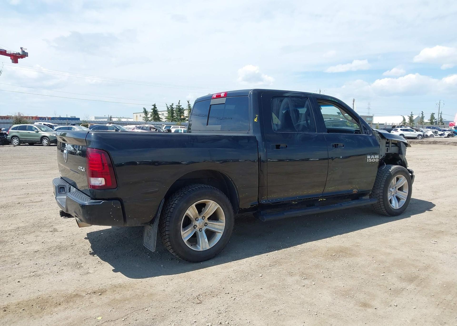 2016 RAM 1500 SPORT