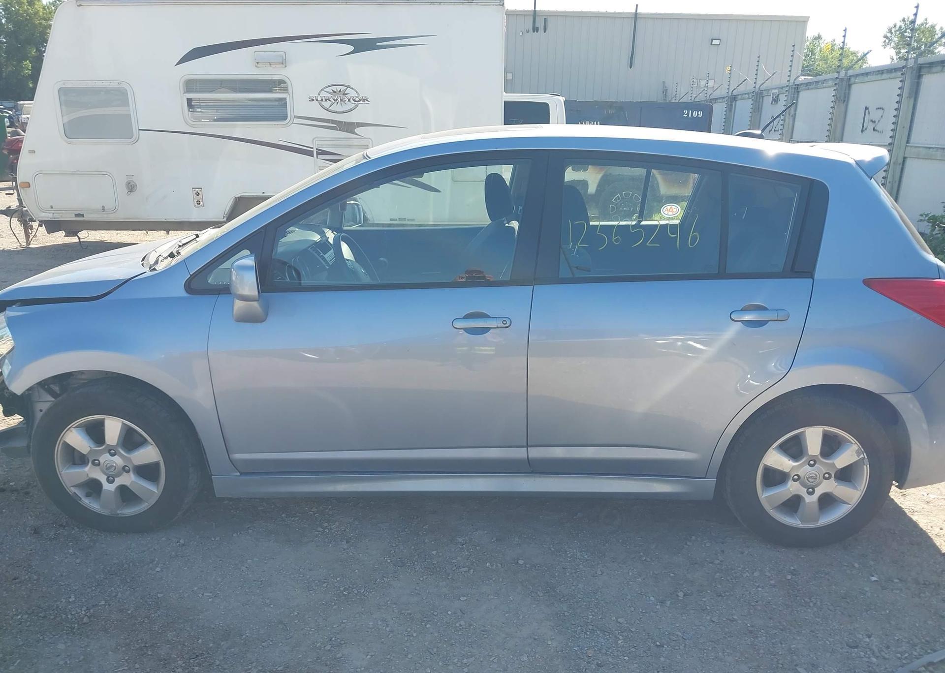 2009 NISSAN VERSA S