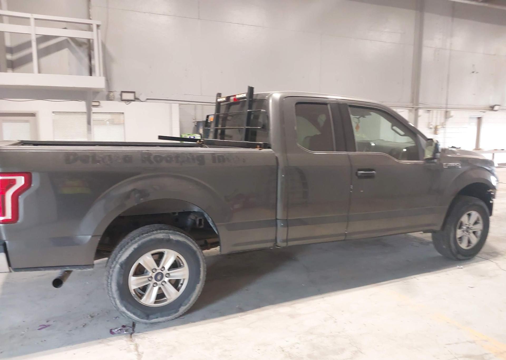 2015 FORD F-150 XLT