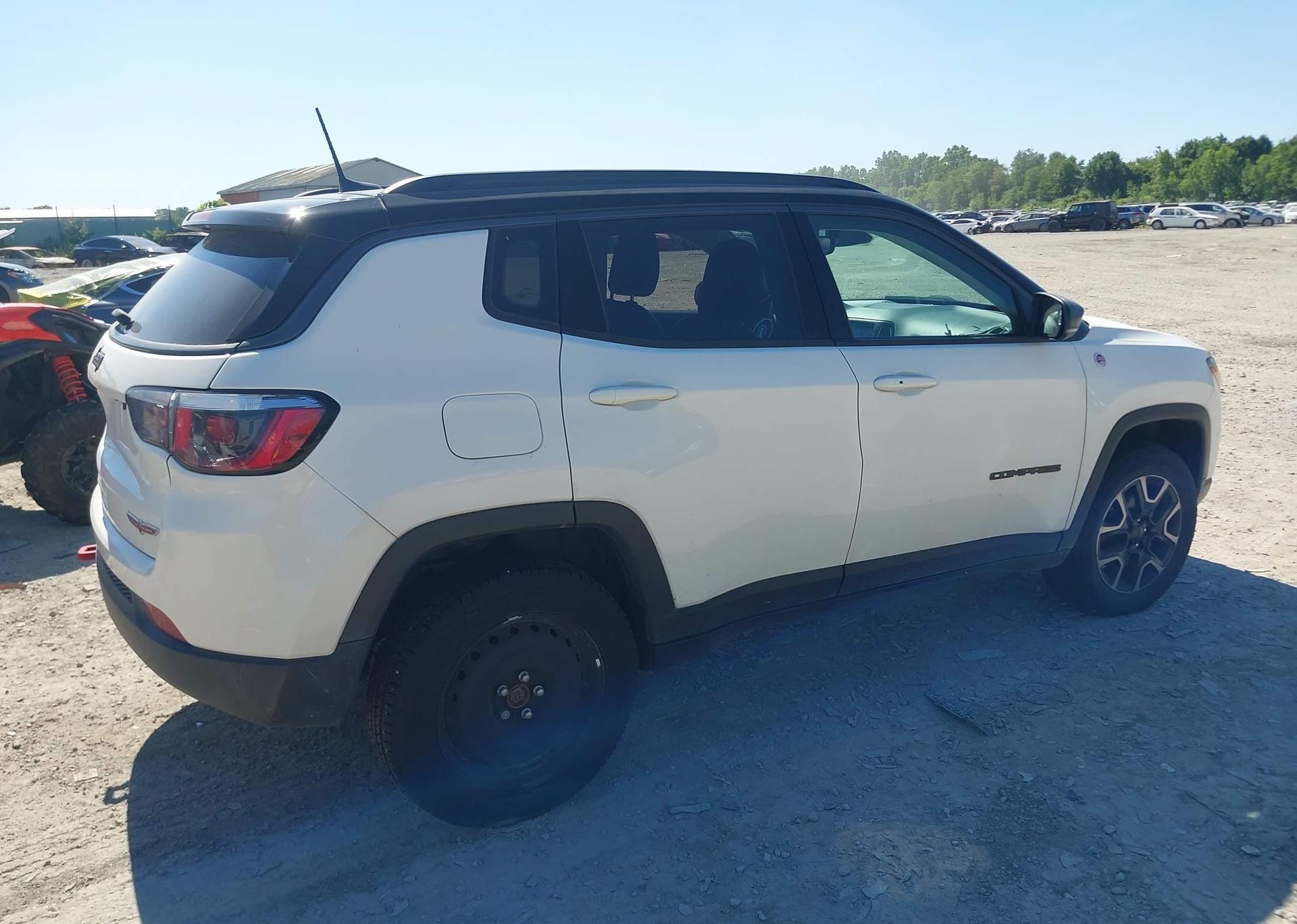 2019 JEEP COMPASS TRAILHAWK