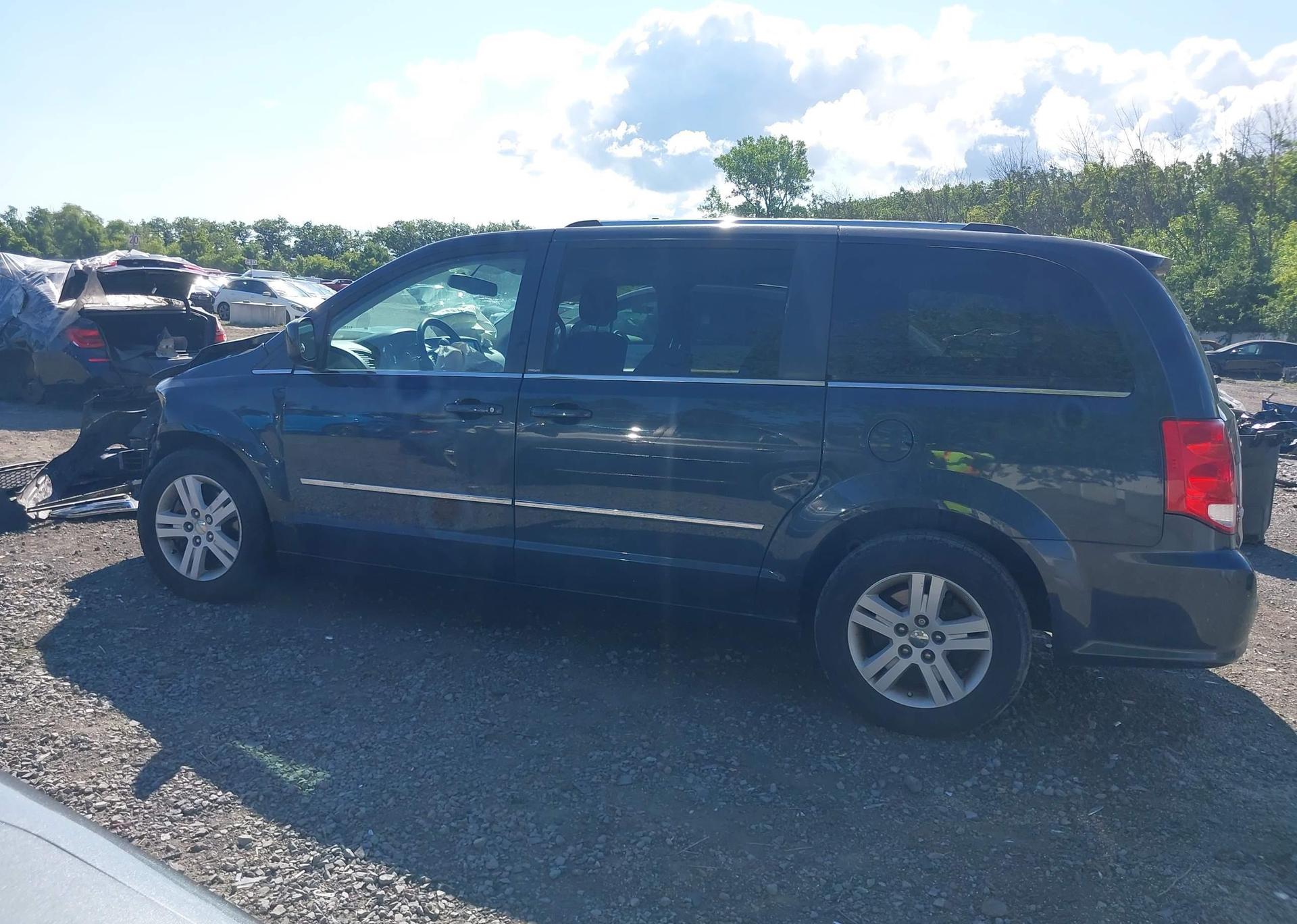 2014 DODGE GRAND CARAVAN CREW