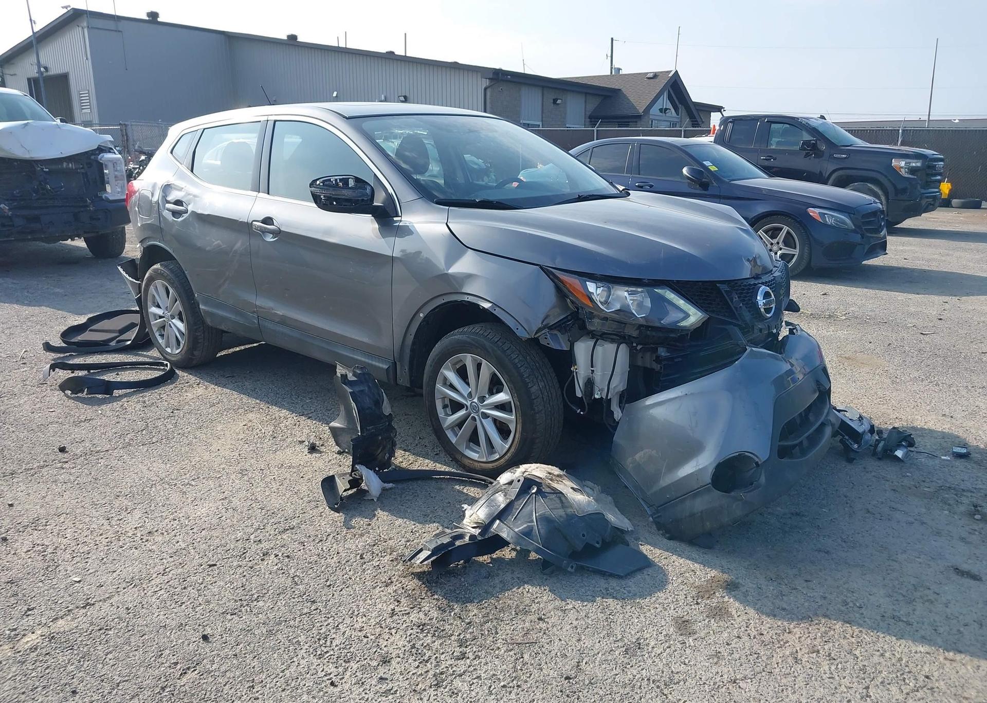 2017 NISSAN QASHQAI S