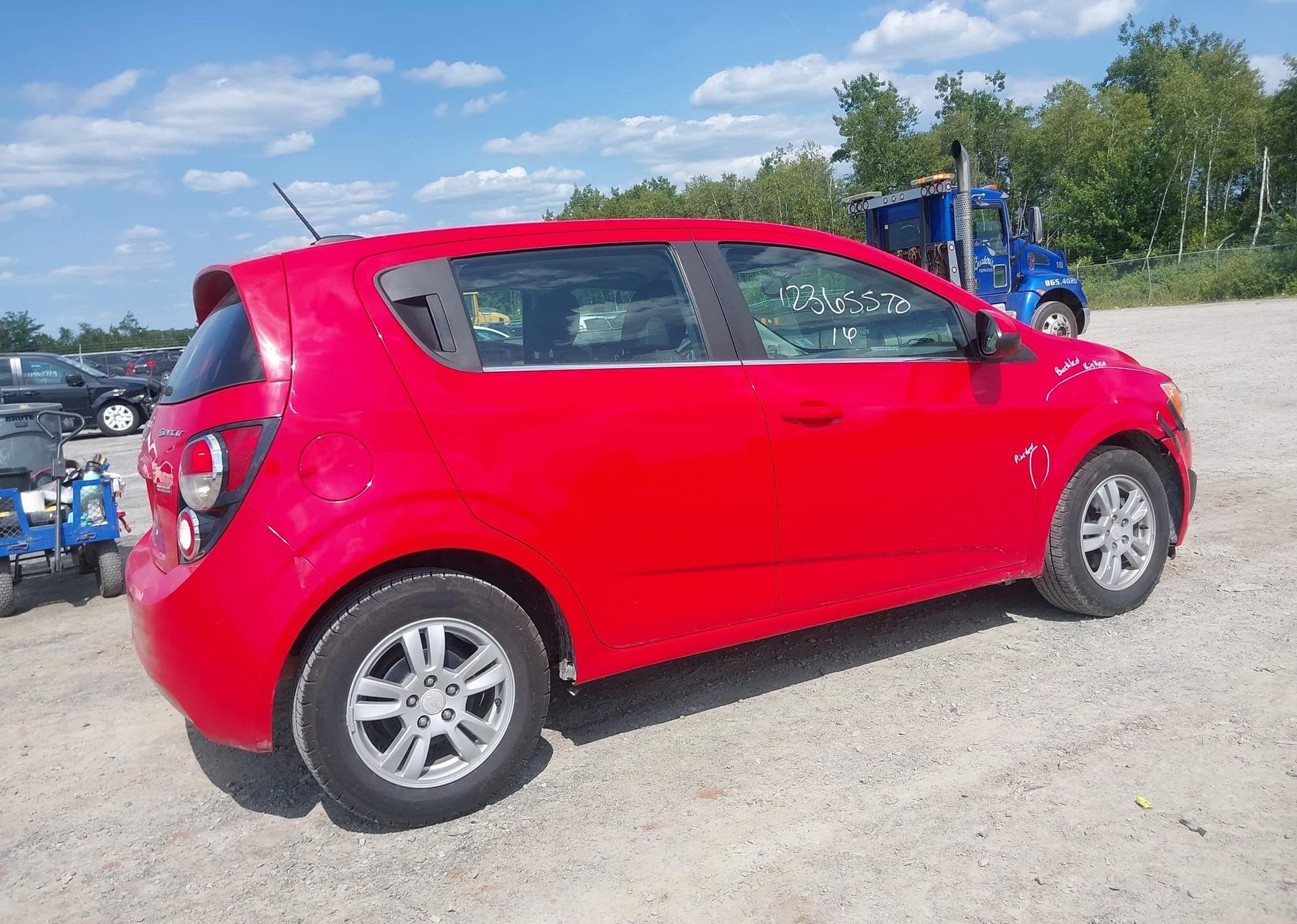 2016 CHEVROLET SONIC LT AUTO