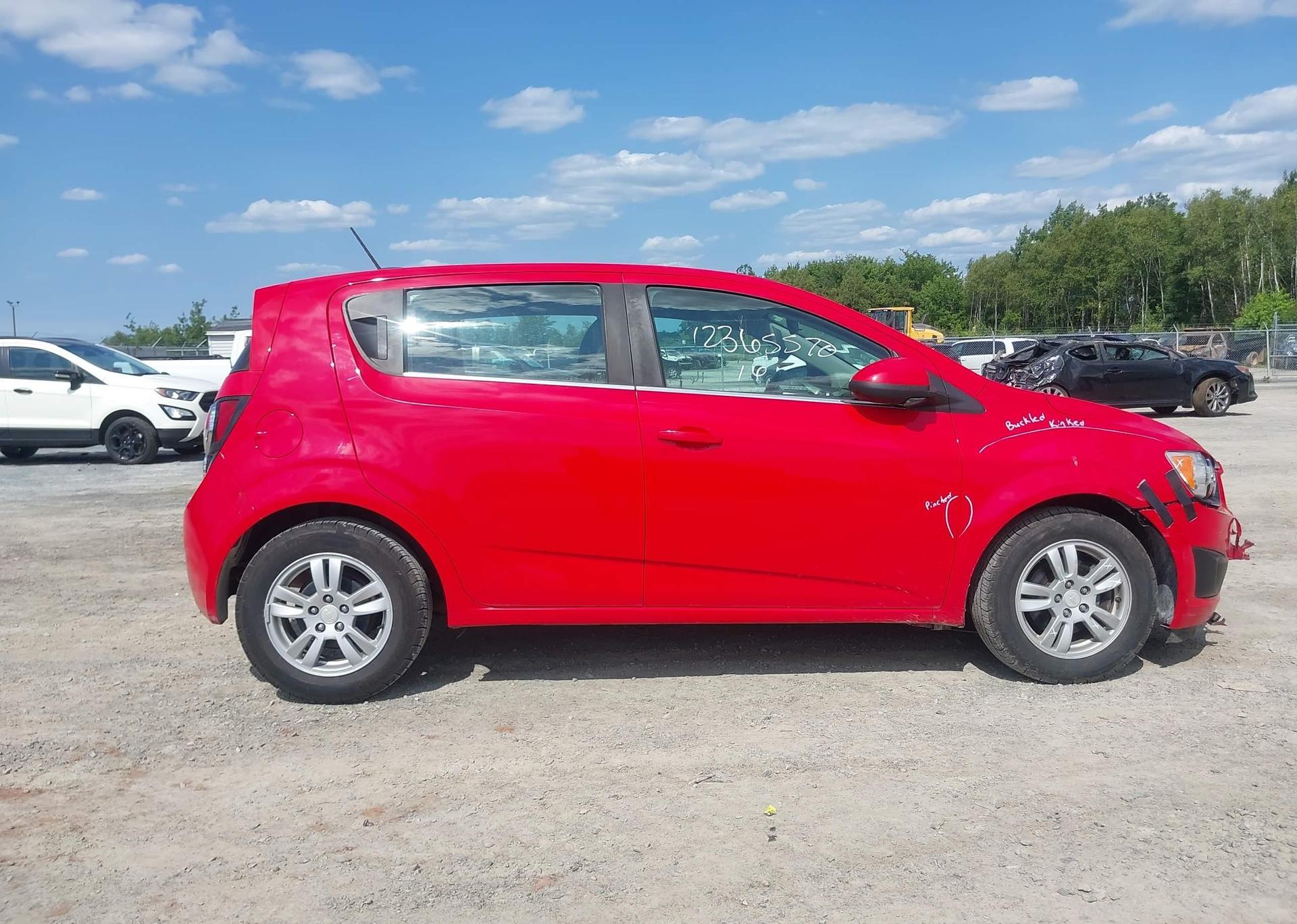 2016 CHEVROLET SONIC LT AUTO