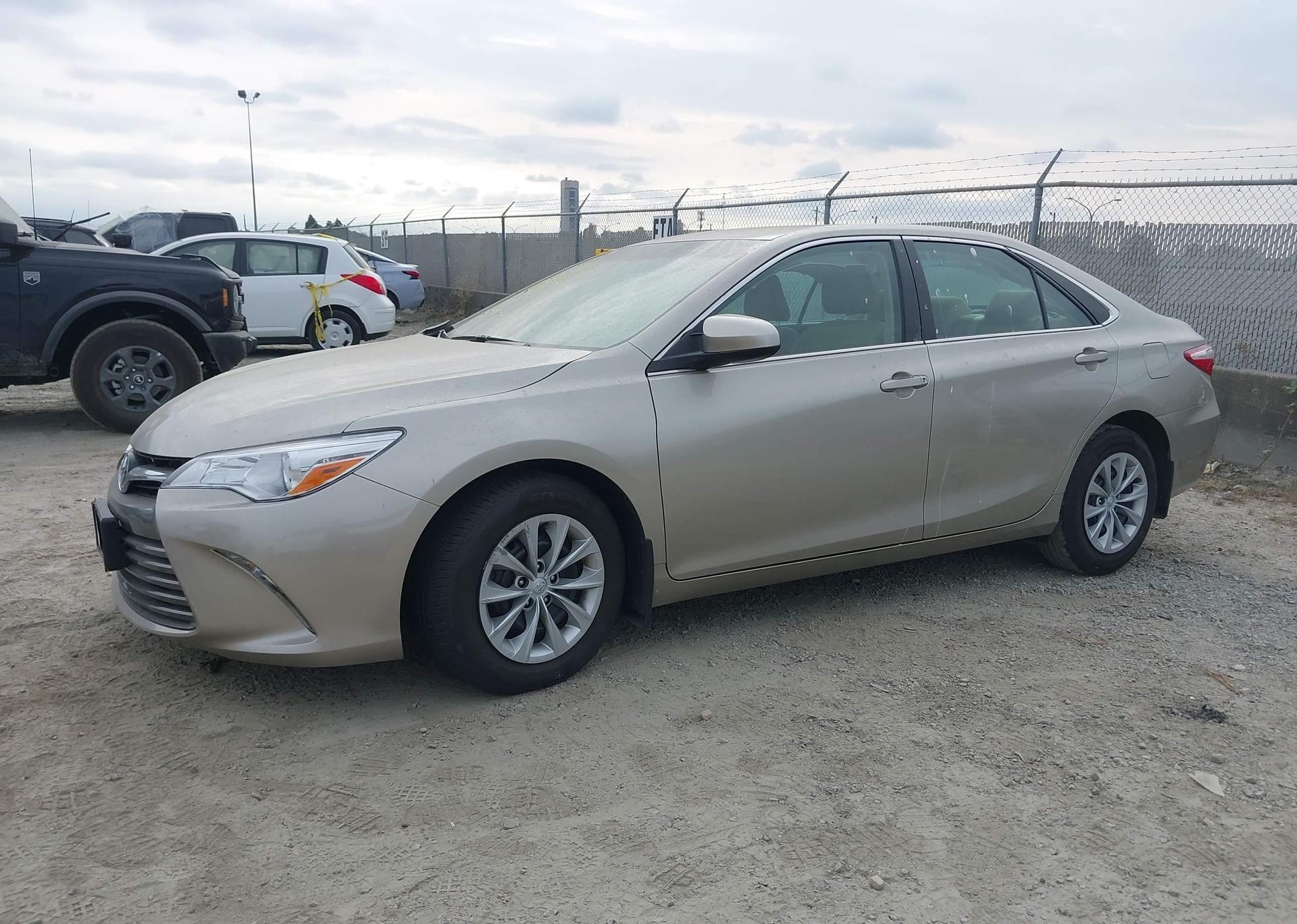 2017 TOYOTA CAMRY LE