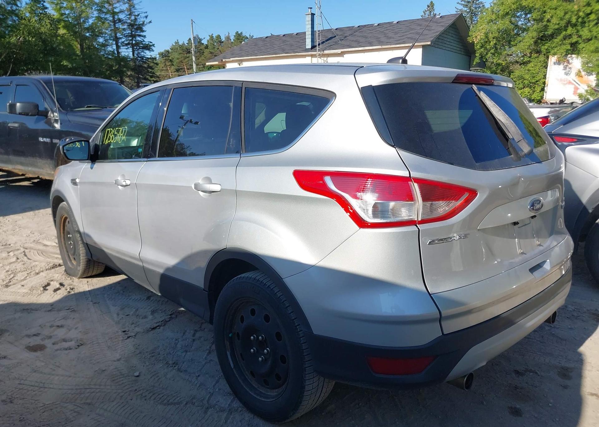 2013 FORD ESCAPE SE