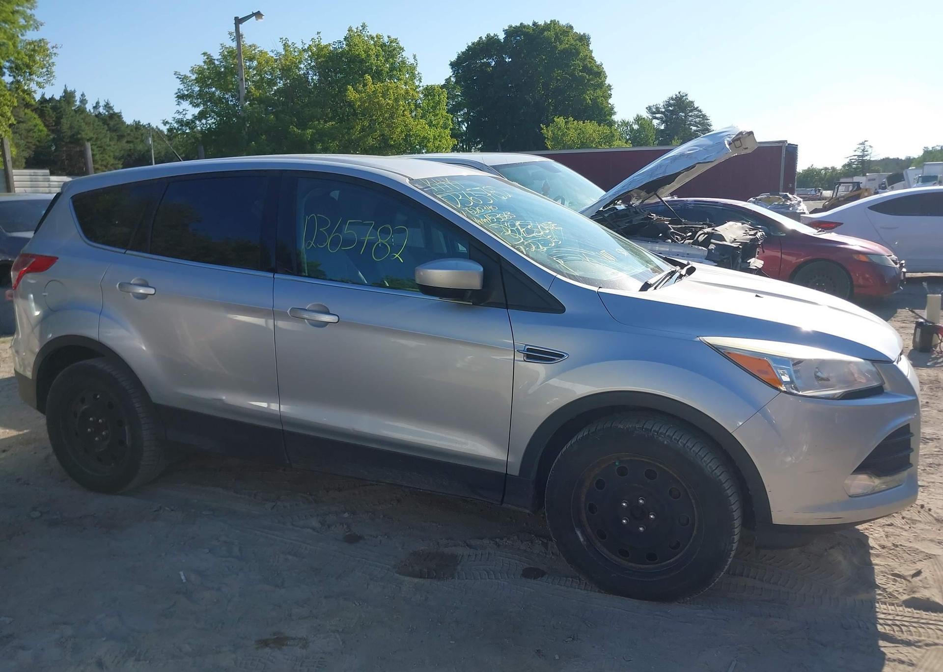 2013 FORD ESCAPE SE