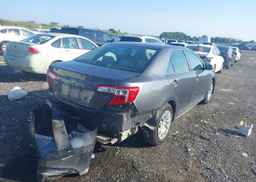 2013 TOYOTA CAMRY LE