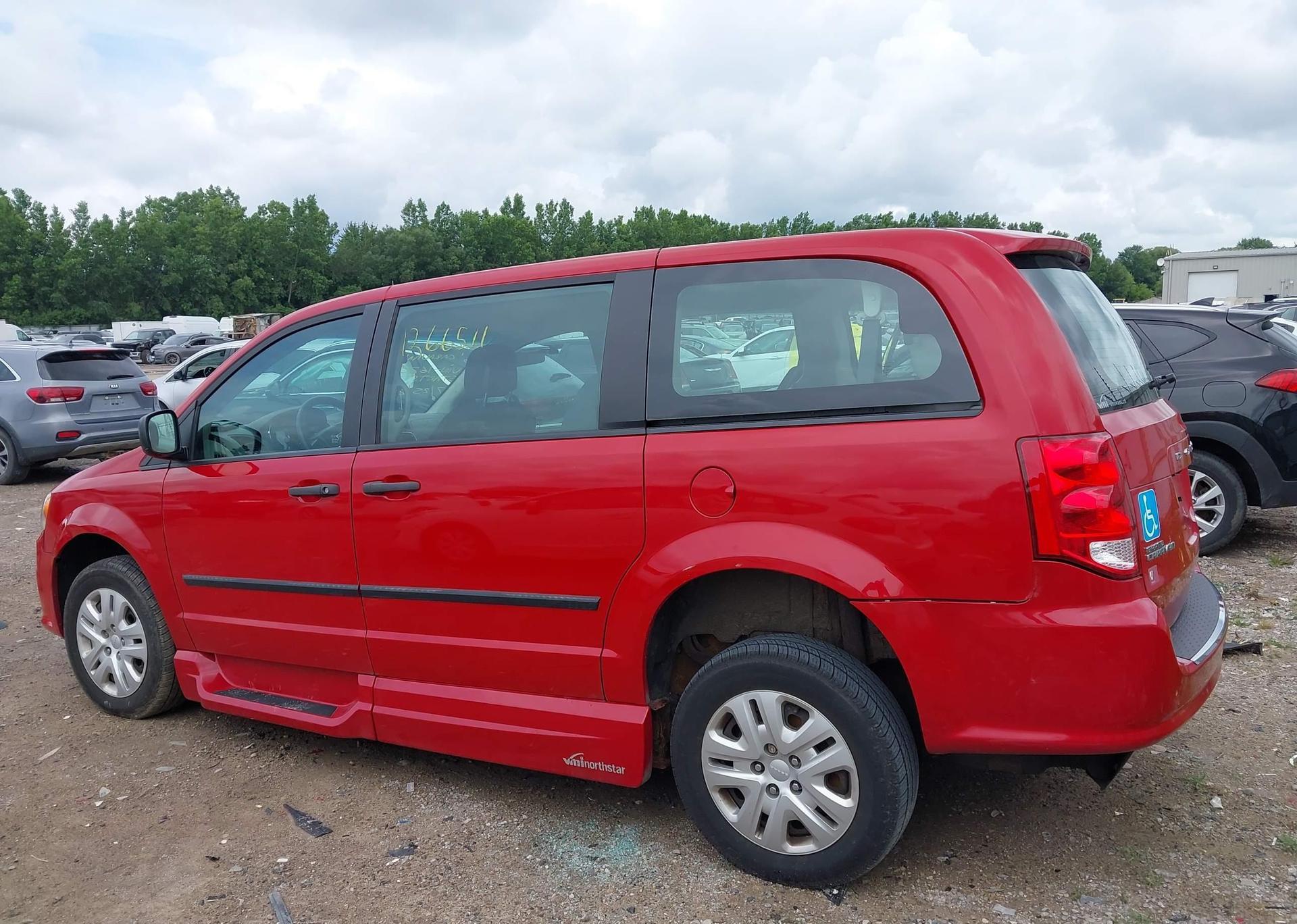 2016 DODGE GRAND CARAVAN SE