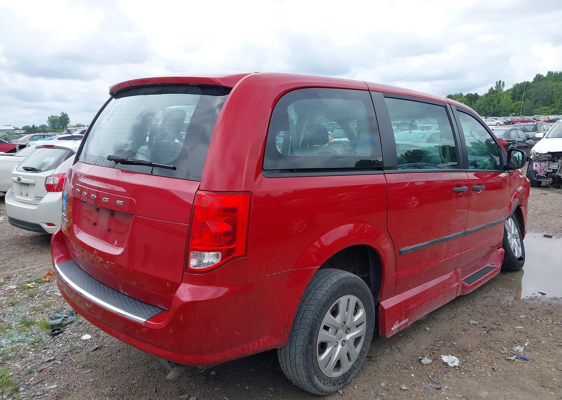 2016 DODGE GRAND CARAVAN SE