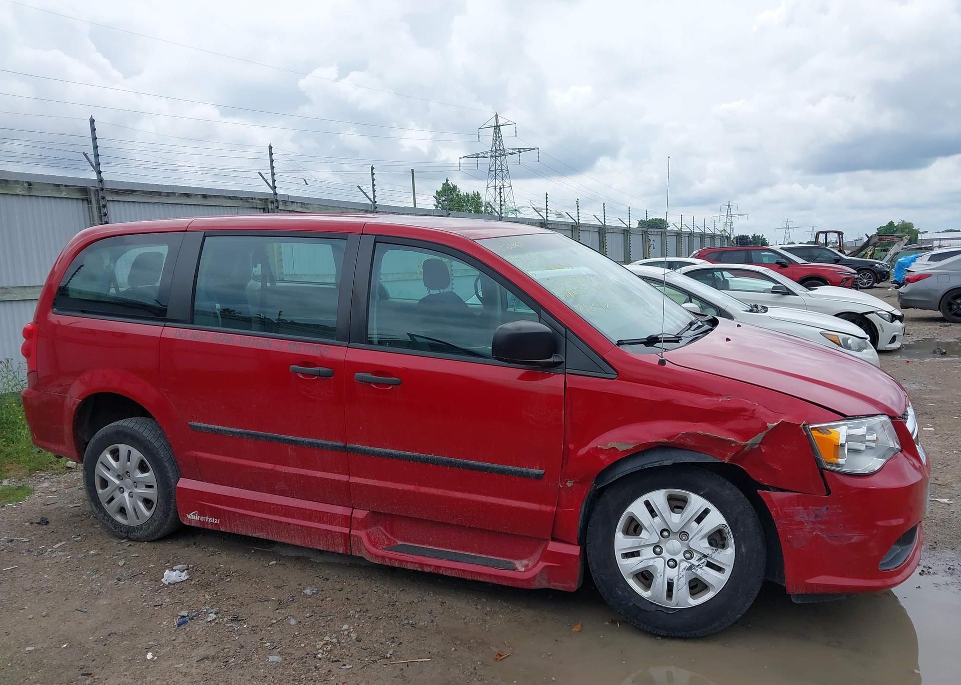 2016 DODGE GRAND CARAVAN SE
