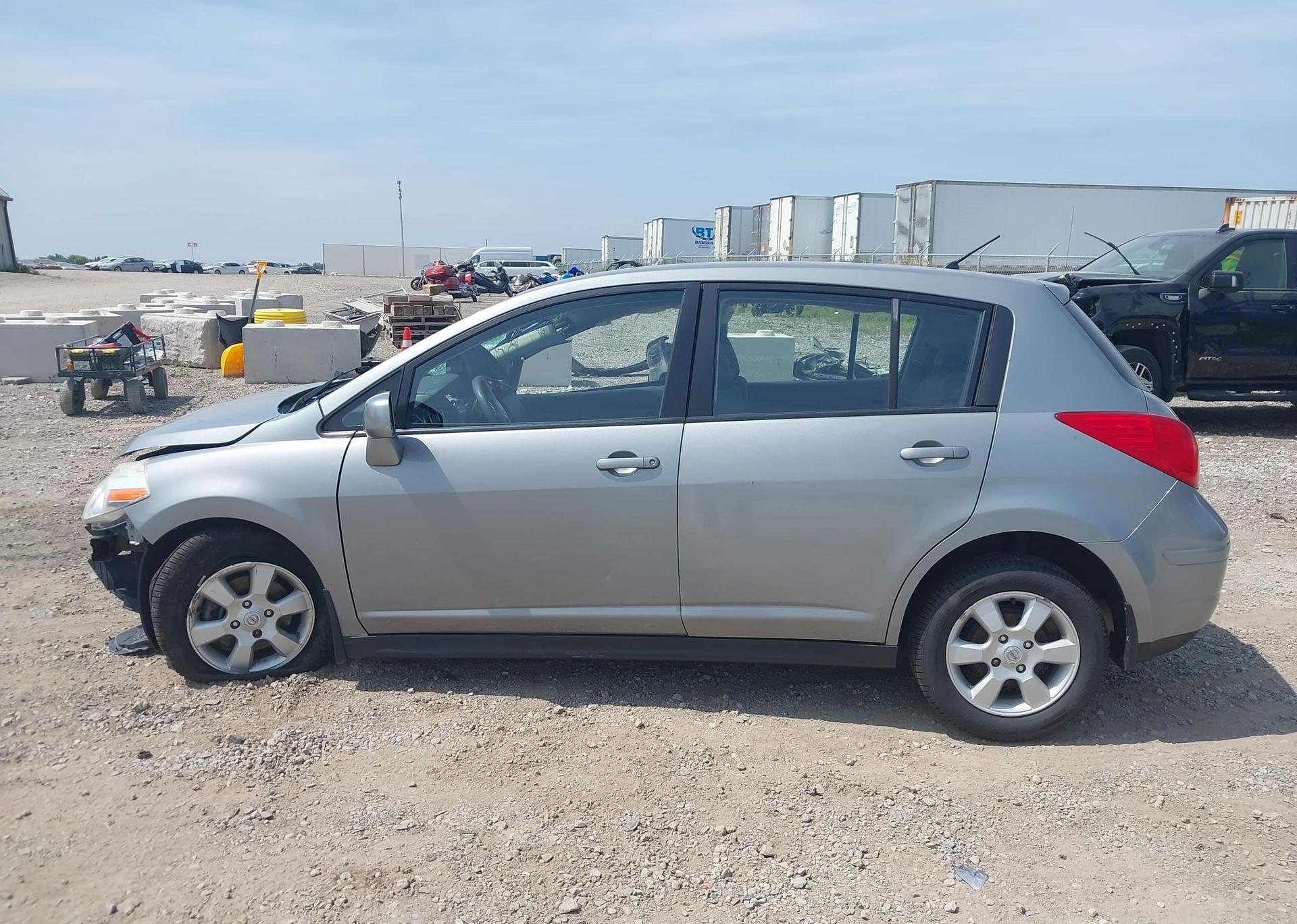 2008 NISSAN VERSA S