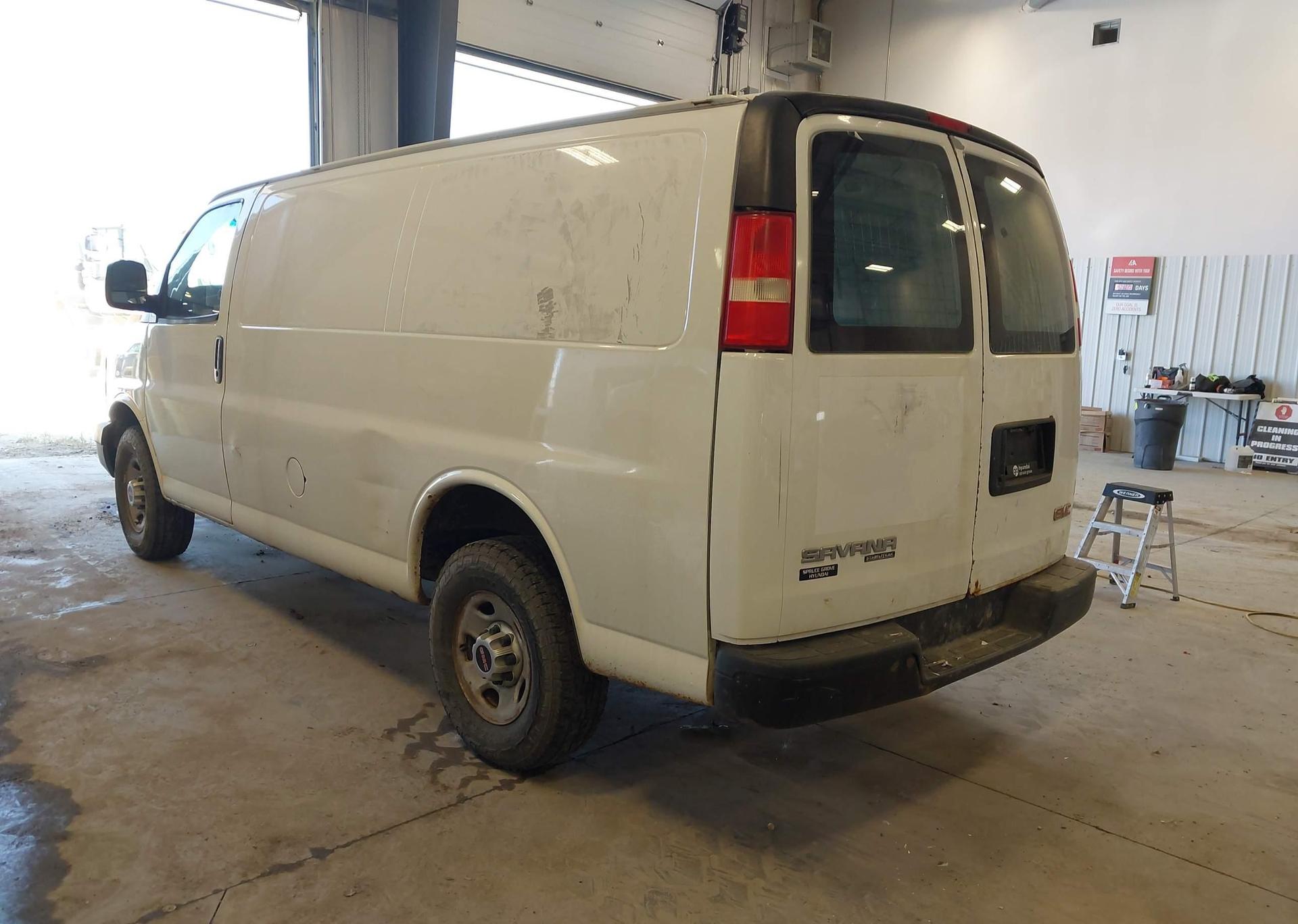 2012 GMC SAVANA 2500 STANDARD