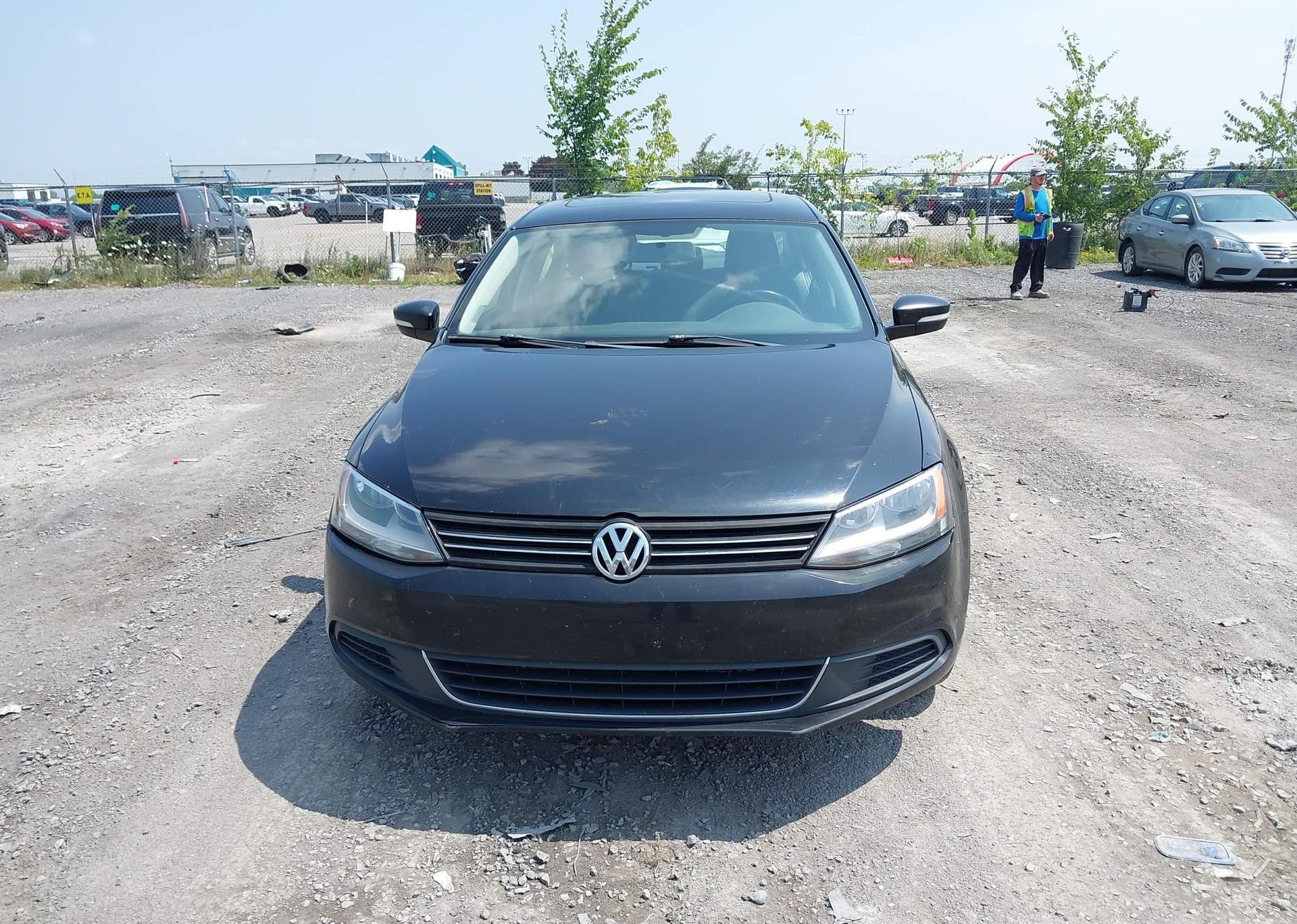 2014 VOLKSWAGEN JETTA SE