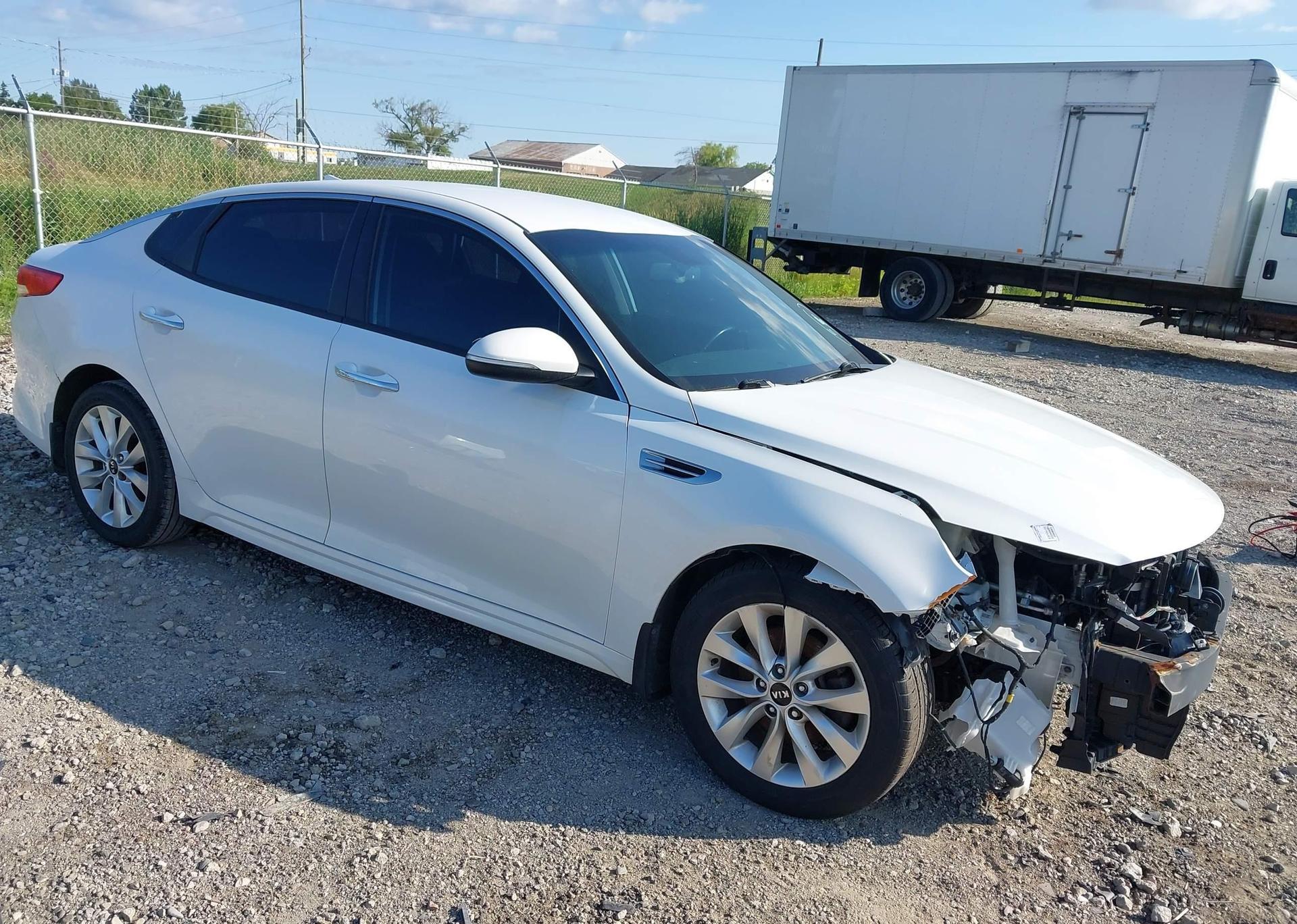 2017 KIA OPTIMA LX